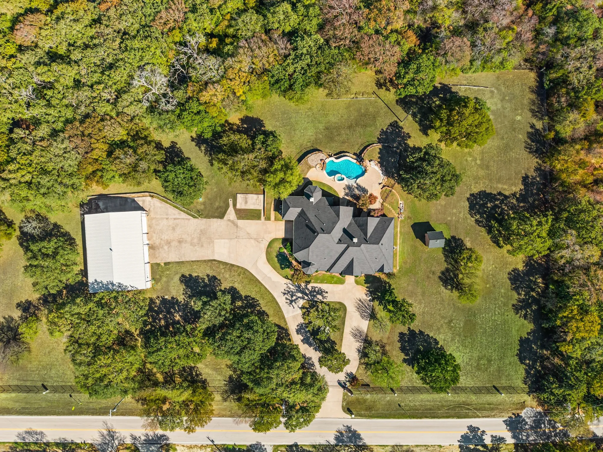 Single Family Residence For Sale in Denton County , 1000 Simmons Road, Flower Mound, Texas 75022, 4 Bedroom, 4 Bathroom, 5 Garage spaces, 5,430 Sqft, built in 1997, mls#21407554, Real Estate Agent in Flower Mound, Homes For Sale in Denton county, Homes For Sale in Flower Mound, Realtor in Flower Mound Texas, Real Estate Brokerage Independent Realty Texas, Luminita Cordes Realtor