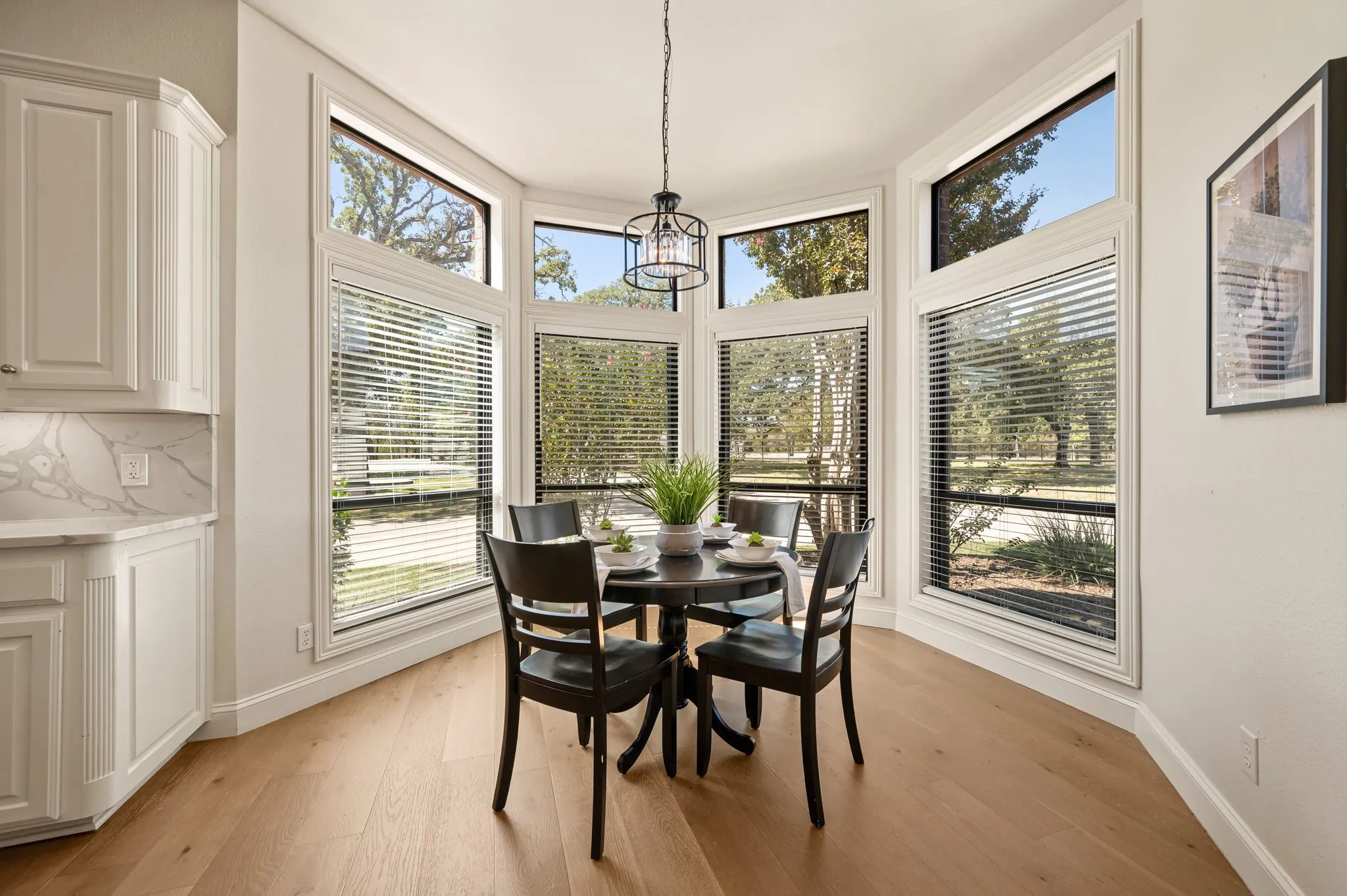 Single Family Residence For Sale in Denton County , 1000 Simmons Road, Flower Mound, Texas 75022, 4 Bedroom, 4 Bathroom, 5 Garage spaces, 5,430 Sqft, built in 1997, mls#21407554, Real Estate Agent in Flower Mound, Homes For Sale in Denton county, Homes For Sale in Flower Mound, Realtor in Flower Mound Texas, Real Estate Brokerage Independent Realty Texas, Luminita Cordes Realtor