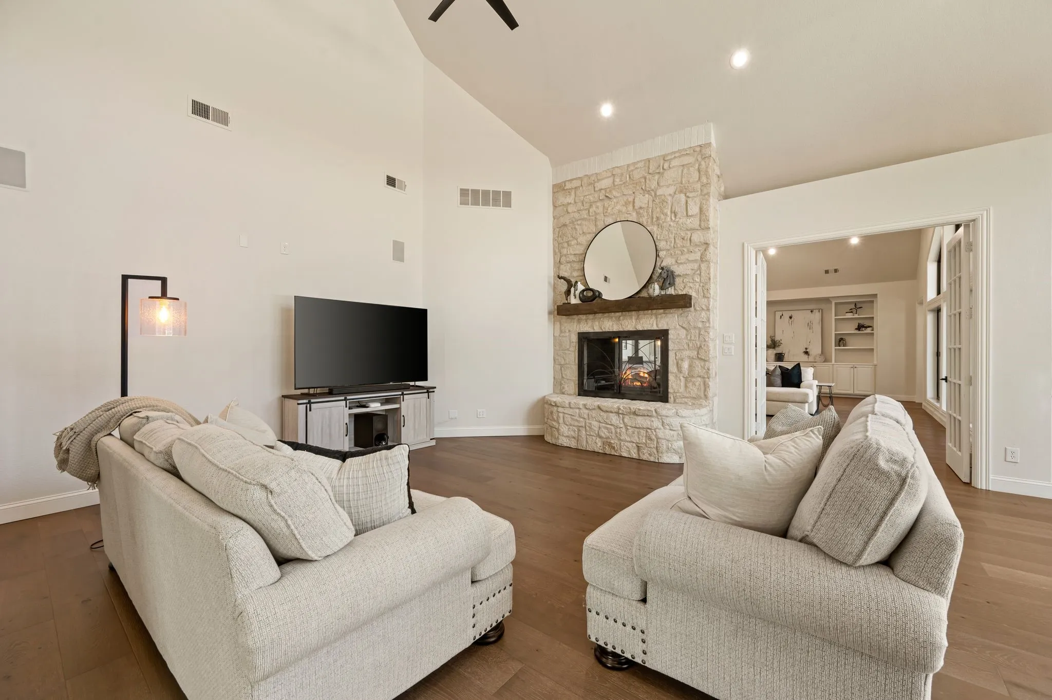 Single Family Residence For Sale in Denton County , 1000 Simmons Road, Flower Mound, Texas 75022, 4 Bedroom, 4 Bathroom, 5 Garage spaces, 5,430 Sqft, built in 1997, mls#21407554, Real Estate Agent in Flower Mound, Homes For Sale in Denton county, Homes For Sale in Flower Mound, Realtor in Flower Mound Texas, Real Estate Brokerage Independent Realty Texas, Luminita Cordes Realtor