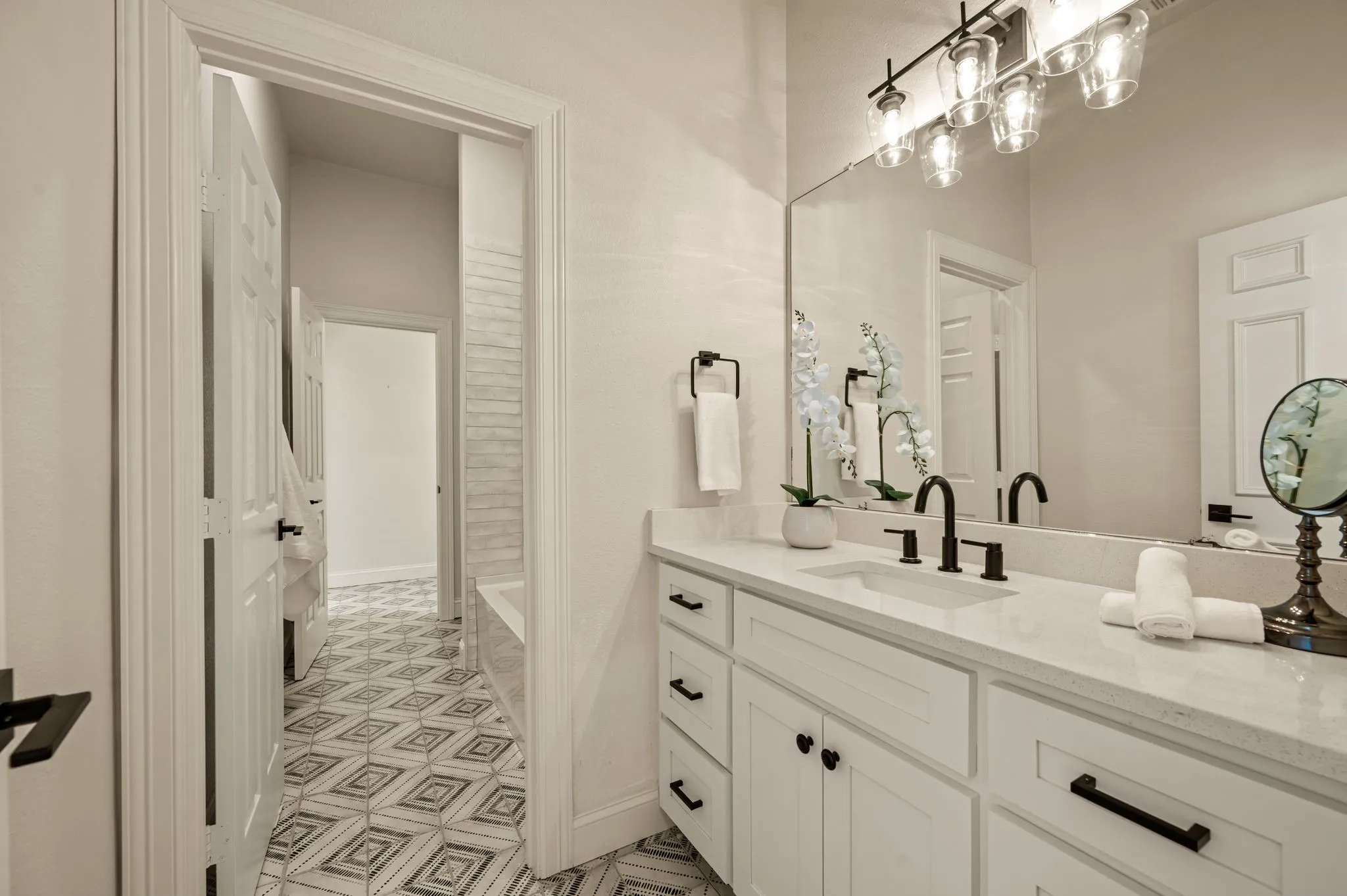 Single Family Residence For Sale in Denton County , 1000 Simmons Road, Flower Mound, Texas 75022, 4 Bedroom, 4 Bathroom, 5 Garage spaces, 5,430 Sqft, built in 1997, mls#21407554, Real Estate Agent in Flower Mound, Homes For Sale in Denton county, Homes For Sale in Flower Mound, Realtor in Flower Mound Texas, Real Estate Brokerage Independent Realty Texas, Luminita Cordes Realtor