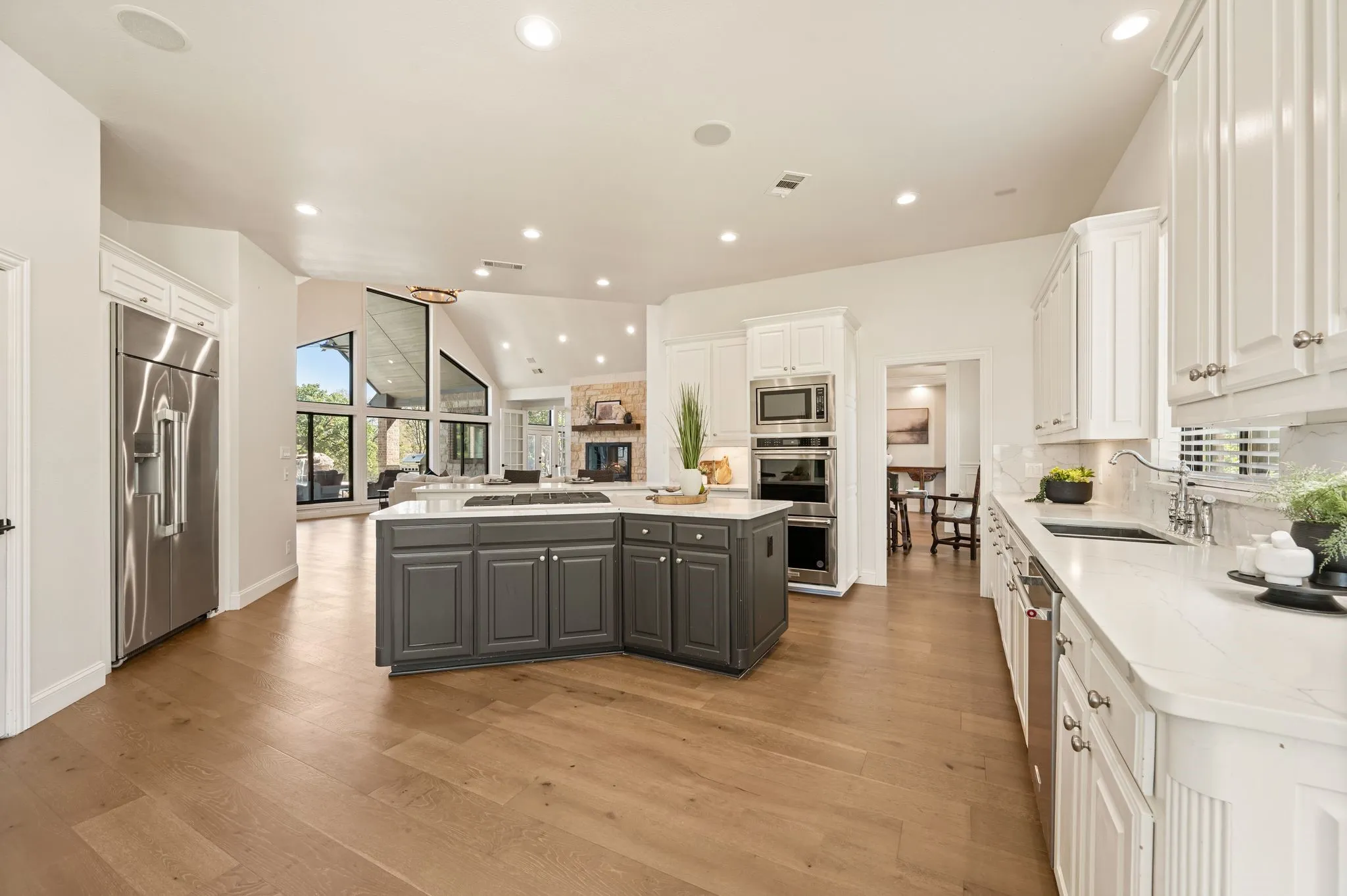 Single Family Residence For Sale in Denton County , 1000 Simmons Road, Flower Mound, Texas 75022, 4 Bedroom, 4 Bathroom, 5 Garage spaces, 5,430 Sqft, built in 1997, mls#21407554, Real Estate Agent in Flower Mound, Homes For Sale in Denton county, Homes For Sale in Flower Mound, Realtor in Flower Mound Texas, Real Estate Brokerage Independent Realty Texas, Luminita Cordes Realtor