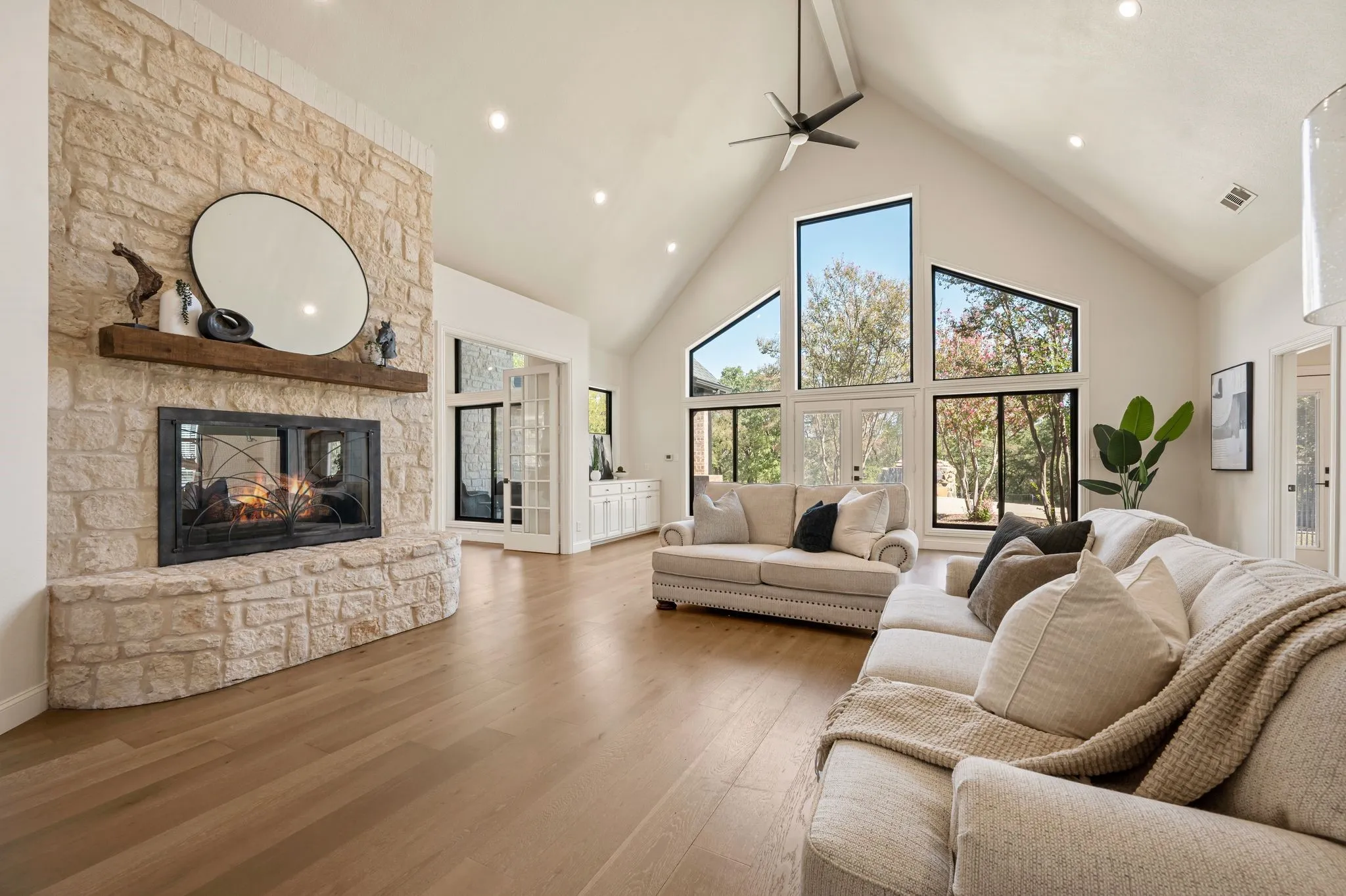 Single Family Residence For Sale in Denton County , 1000 Simmons Road, Flower Mound, Texas 75022, 4 Bedroom, 4 Bathroom, 5 Garage spaces, 5,430 Sqft, built in 1997, mls#21407554, Real Estate Agent in Flower Mound, Homes For Sale in Denton county, Homes For Sale in Flower Mound, Realtor in Flower Mound Texas, Real Estate Brokerage Independent Realty Texas, Luminita Cordes Realtor