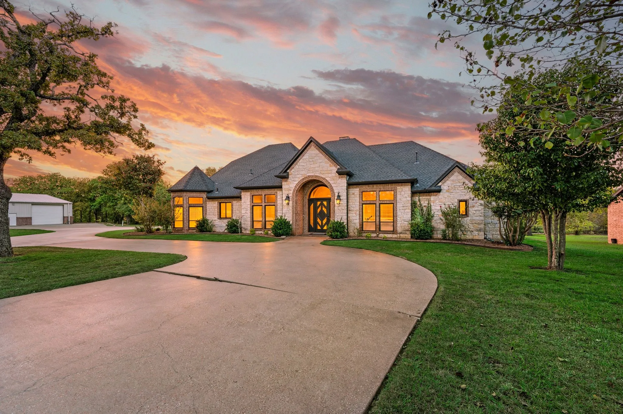 Single Family Residence For Sale