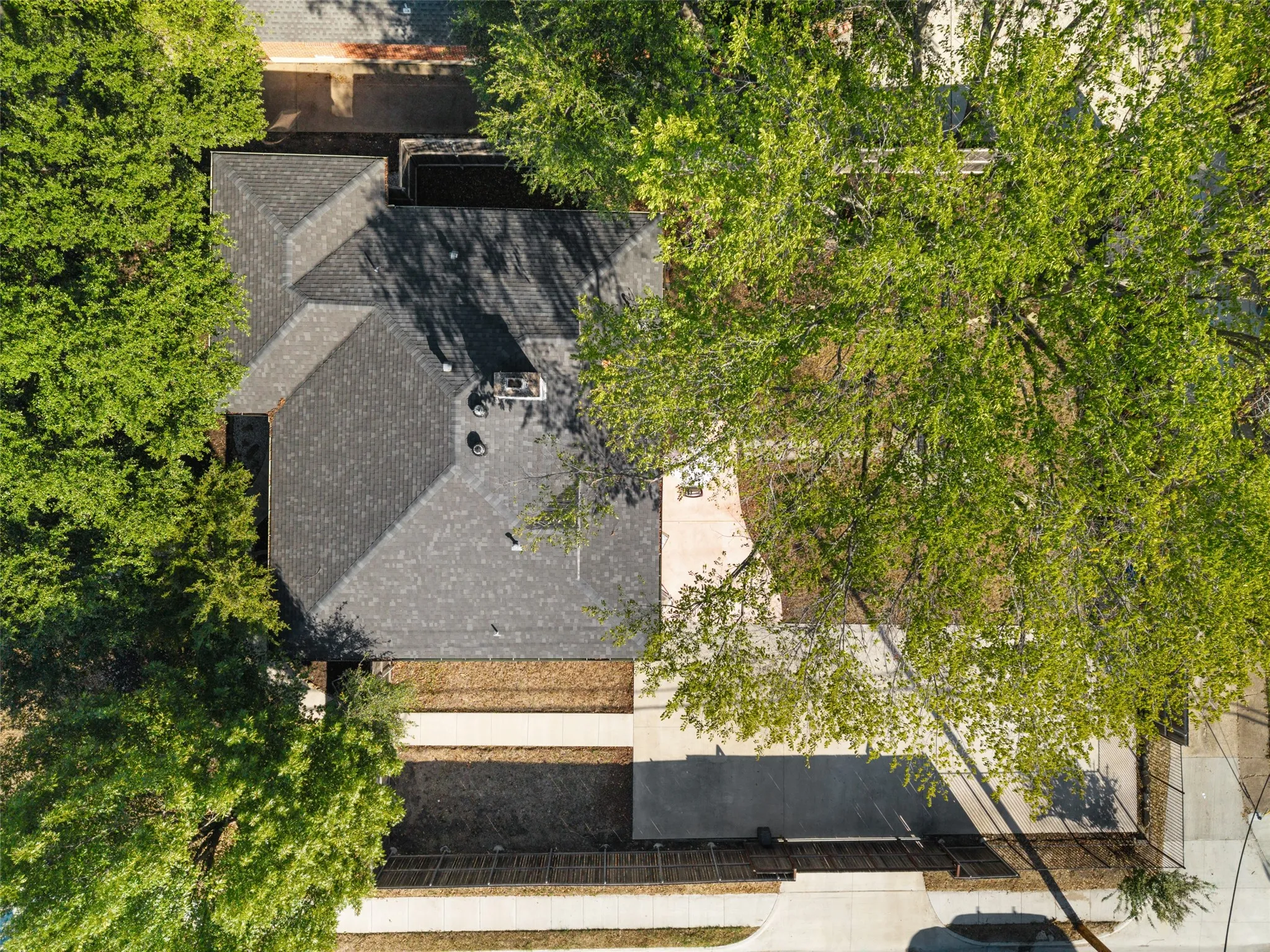 Single Family Residence For Sale in Dallas County , 6404 E Lovers Lane, Dallas, Texas 75214, 3 Bedroom, 2 Bathroom, Garage spaces, 1,513 Sqft, built in 1954, mls#21407845, Real Estate Agent in Dallas, Homes For Sale in Dallas county, Homes For Sale in Dallas, Realtor in Dallas Texas, Real Estate Brokerage Independent Realty Texas, Luminita Cordes Realtor