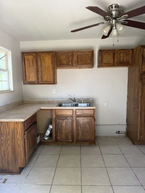 Single Family Residence For Sale in Tarrant County , 1757 Corrin Avenue, Blue Mound, Texas 76131, 3 Bedroom, 1 Bathroom, Garage spaces, 791 Sqft, built in 1956, mls#21403543, Real Estate Agent in Blue Mound, Homes For Sale in Tarrant county, Homes For Sale in Blue Mound, Realtor in Blue Mound Texas, Real Estate Brokerage Independent Realty Texas, Luminita Cordes Realtor