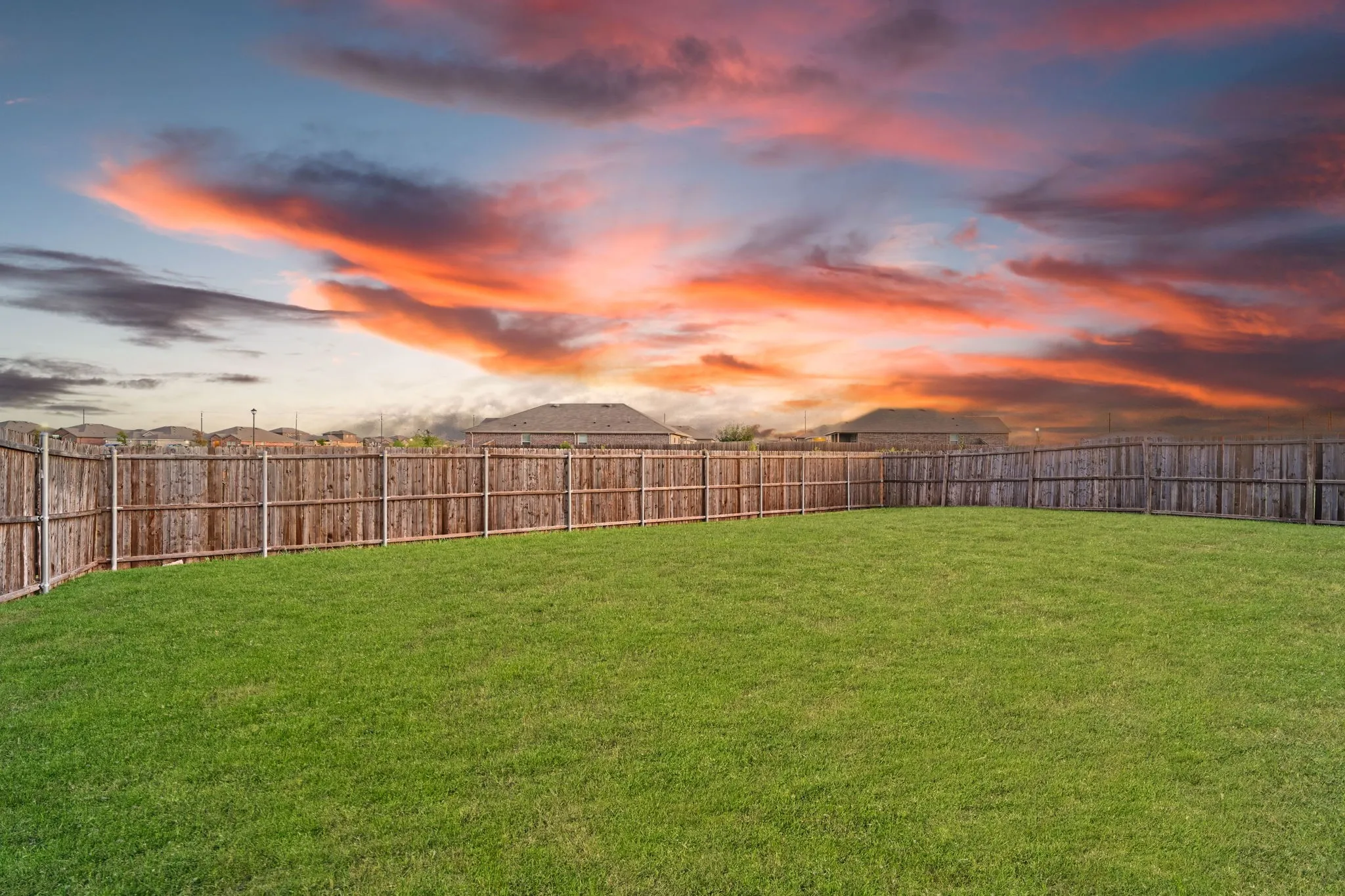 Single Family Residence For Sale in Collin County , 706 Heirloom Lane, Royse City, Texas 75189, 3 Bedroom, 2 Bathroom, 2 Garage spaces, 1,450 Sqft, built in 2021, mls#21408376, Real Estate Agent in Royse City, Homes For Sale in Collin county, Homes For Sale in Royse City, Realtor in Royse City Texas, Real Estate Brokerage Independent Realty Texas, Luminita Cordes Realtor