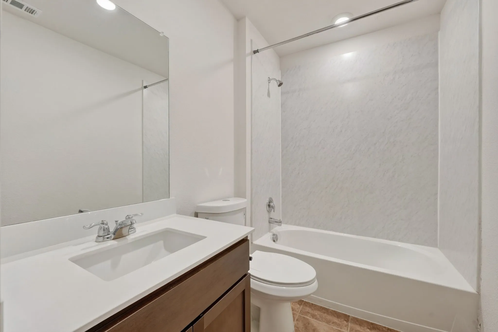Single Family Residence For Sale in Collin County , 706 Heirloom Lane, Royse City, Texas 75189, 3 Bedroom, 2 Bathroom, 2 Garage spaces, 1,450 Sqft, built in 2021, mls#21408376, Real Estate Agent in Royse City, Homes For Sale in Collin county, Homes For Sale in Royse City, Realtor in Royse City Texas, Real Estate Brokerage Independent Realty Texas, Luminita Cordes Realtor