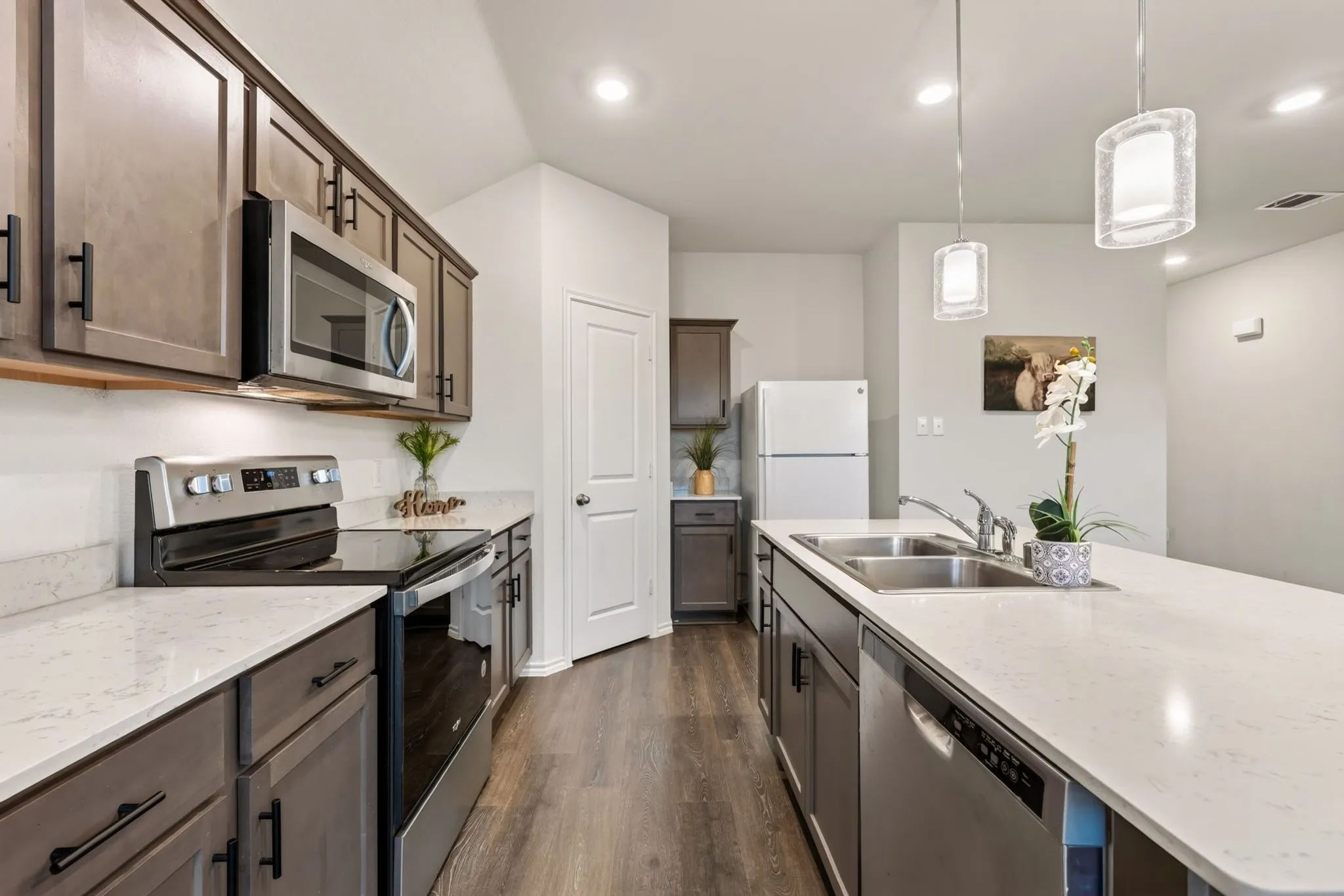 Single Family Residence For Sale in Collin County , 706 Heirloom Lane, Royse City, Texas 75189, 3 Bedroom, 2 Bathroom, 2 Garage spaces, 1,450 Sqft, built in 2021, mls#21408376, Real Estate Agent in Royse City, Homes For Sale in Collin county, Homes For Sale in Royse City, Realtor in Royse City Texas, Real Estate Brokerage Independent Realty Texas, Luminita Cordes Realtor