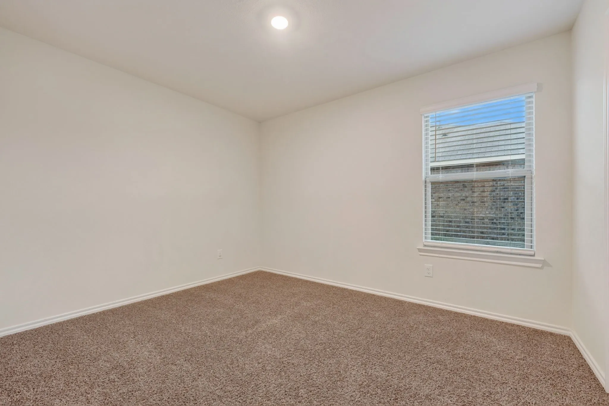 Single Family Residence For Sale in Collin County , 706 Heirloom Lane, Royse City, Texas 75189, 3 Bedroom, 2 Bathroom, 2 Garage spaces, 1,450 Sqft, built in 2021, mls#21408376, Real Estate Agent in Royse City, Homes For Sale in Collin county, Homes For Sale in Royse City, Realtor in Royse City Texas, Real Estate Brokerage Independent Realty Texas, Luminita Cordes Realtor