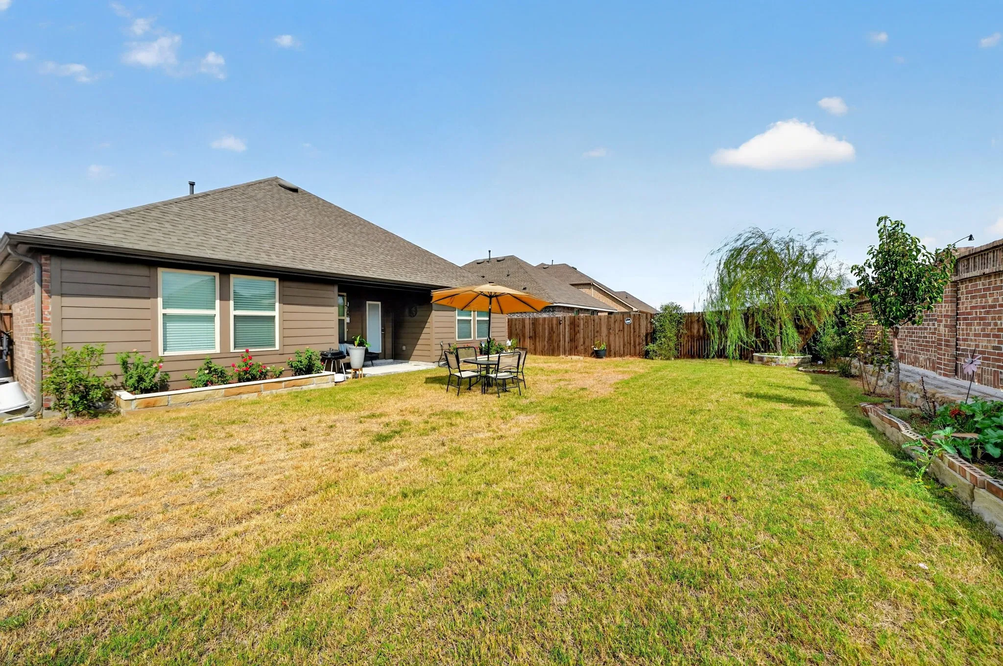 Single Family Residence For Sale in Collin County , 1415 Blossom Court Drive, Princeton, Texas 75407, 3 Bedroom, 2 Bathroom, 2 Garage spaces, 1,633 Sqft, built in 2023, mls#21386897, Real Estate Agent in Princeton, Homes For Sale in Collin county, Homes For Sale in Princeton, Realtor in Princeton Texas, Real Estate Brokerage Independent Realty Texas, Luminita Cordes Realtor