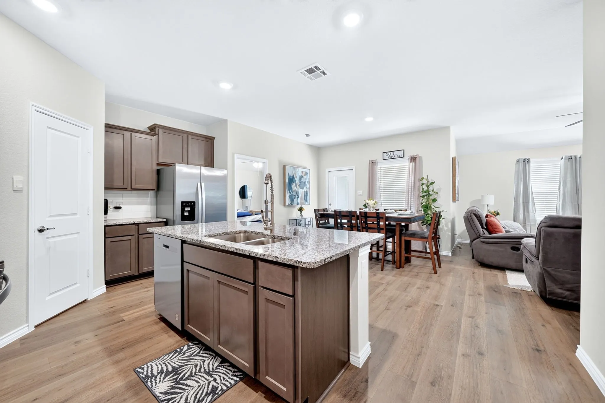Single Family Residence For Sale in Collin County , 1415 Blossom Court Drive, Princeton, Texas 75407, 3 Bedroom, 2 Bathroom, 2 Garage spaces, 1,633 Sqft, built in 2023, mls#21386897, Real Estate Agent in Princeton, Homes For Sale in Collin county, Homes For Sale in Princeton, Realtor in Princeton Texas, Real Estate Brokerage Independent Realty Texas, Luminita Cordes Realtor