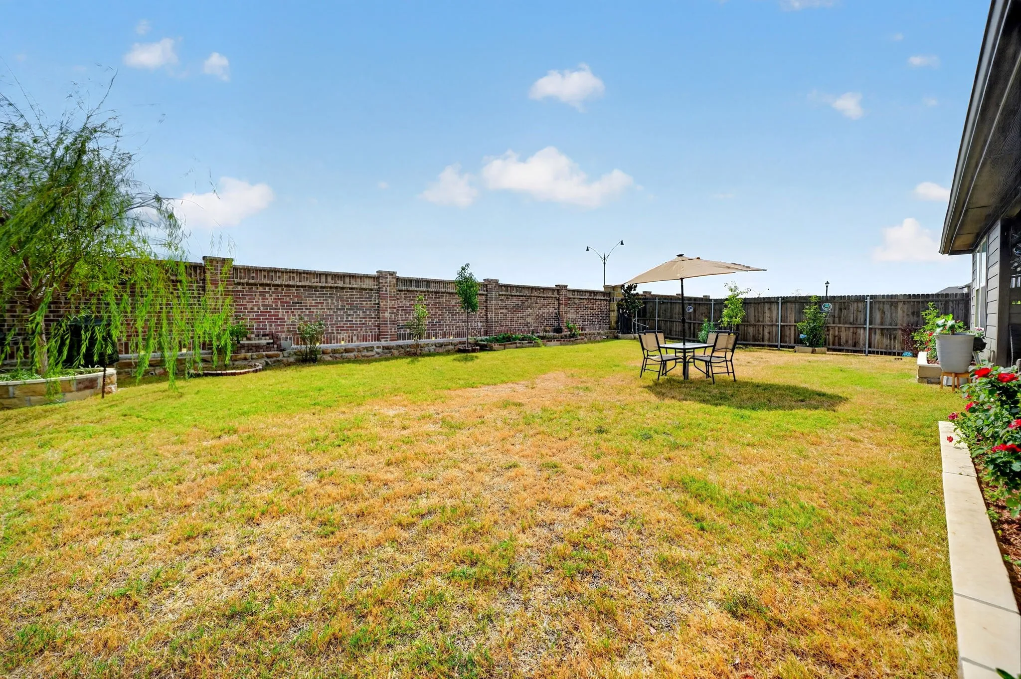 Single Family Residence For Sale in Collin County , 1415 Blossom Court Drive, Princeton, Texas 75407, 3 Bedroom, 2 Bathroom, 2 Garage spaces, 1,633 Sqft, built in 2023, mls#21386897, Real Estate Agent in Princeton, Homes For Sale in Collin county, Homes For Sale in Princeton, Realtor in Princeton Texas, Real Estate Brokerage Independent Realty Texas, Luminita Cordes Realtor