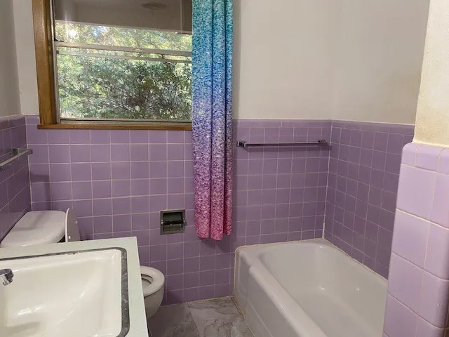 Single Family Residence For Sale in Henderson County , 4585 CR 4509, Athens, Texas 75751, 3 Bedroom, 2 Bathroom, 2 Garage spaces, 2,120 Sqft, built in 1963, mls#21408469, Real Estate Agent in Athens, Homes For Sale in Henderson county, Homes For Sale in Athens, Realtor in Athens Texas, Real Estate Brokerage Independent Realty Texas, Luminita Cordes Realtor