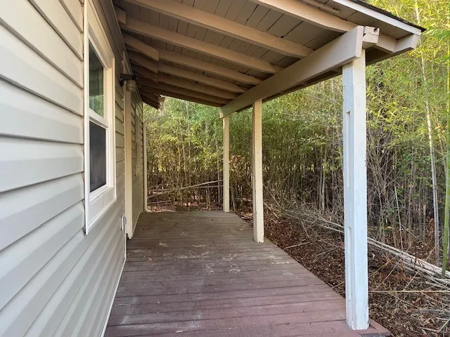 Single Family Residence For Sale in Henderson County , 4585 CR 4509, Athens, Texas 75751, 3 Bedroom, 2 Bathroom, 2 Garage spaces, 2,120 Sqft, built in 1963, mls#21408469, Real Estate Agent in Athens, Homes For Sale in Henderson county, Homes For Sale in Athens, Realtor in Athens Texas, Real Estate Brokerage Independent Realty Texas, Luminita Cordes Realtor