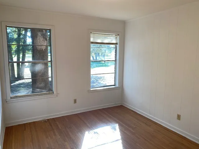 Single Family Residence For Sale in Henderson County , 4585 CR 4509, Athens, Texas 75751, 3 Bedroom, 2 Bathroom, 2 Garage spaces, 2,120 Sqft, built in 1963, mls#21408469, Real Estate Agent in Athens, Homes For Sale in Henderson county, Homes For Sale in Athens, Realtor in Athens Texas, Real Estate Brokerage Independent Realty Texas, Luminita Cordes Realtor