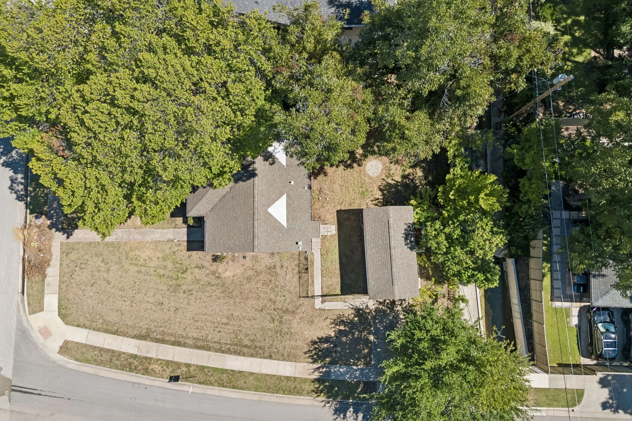 Nicely sized lot ready for your new construction.