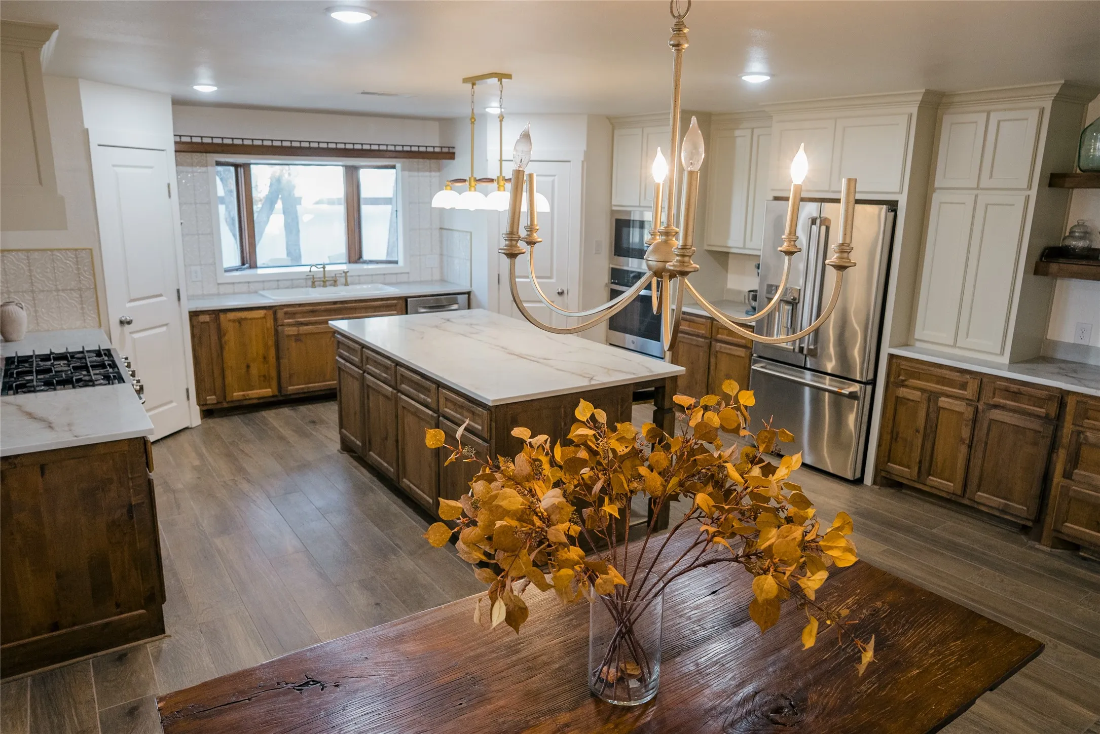 Single Family Residence For Sale in Parker County , 355 Carmen Street, Reno, Texas 76020, 3 Bedroom, 3 Bathroom, 3 Garage spaces, 2,518 Sqft, built in 1985, mls#21408390, Real Estate Agent in Reno, Homes For Sale in Parker county, Homes For Sale in Reno, Realtor in Reno Texas, Real Estate Brokerage Independent Realty Texas, Luminita Cordes Realtor