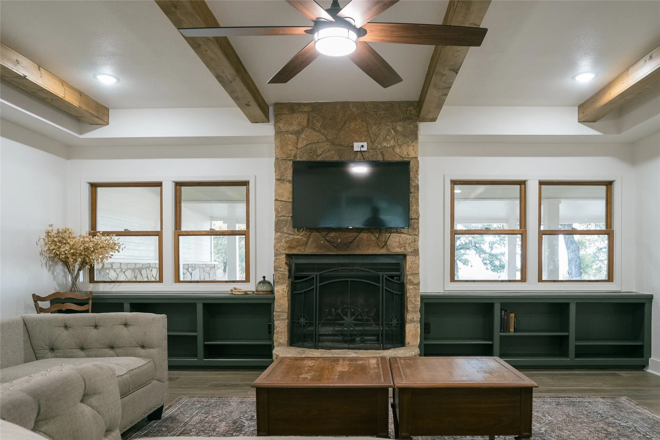 Single Family Residence For Sale in Parker County , 355 Carmen Street, Reno, Texas 76020, 3 Bedroom, 3 Bathroom, 3 Garage spaces, 2,518 Sqft, built in 1985, mls#21408390, Real Estate Agent in Reno, Homes For Sale in Parker county, Homes For Sale in Reno, Realtor in Reno Texas, Real Estate Brokerage Independent Realty Texas, Luminita Cordes Realtor