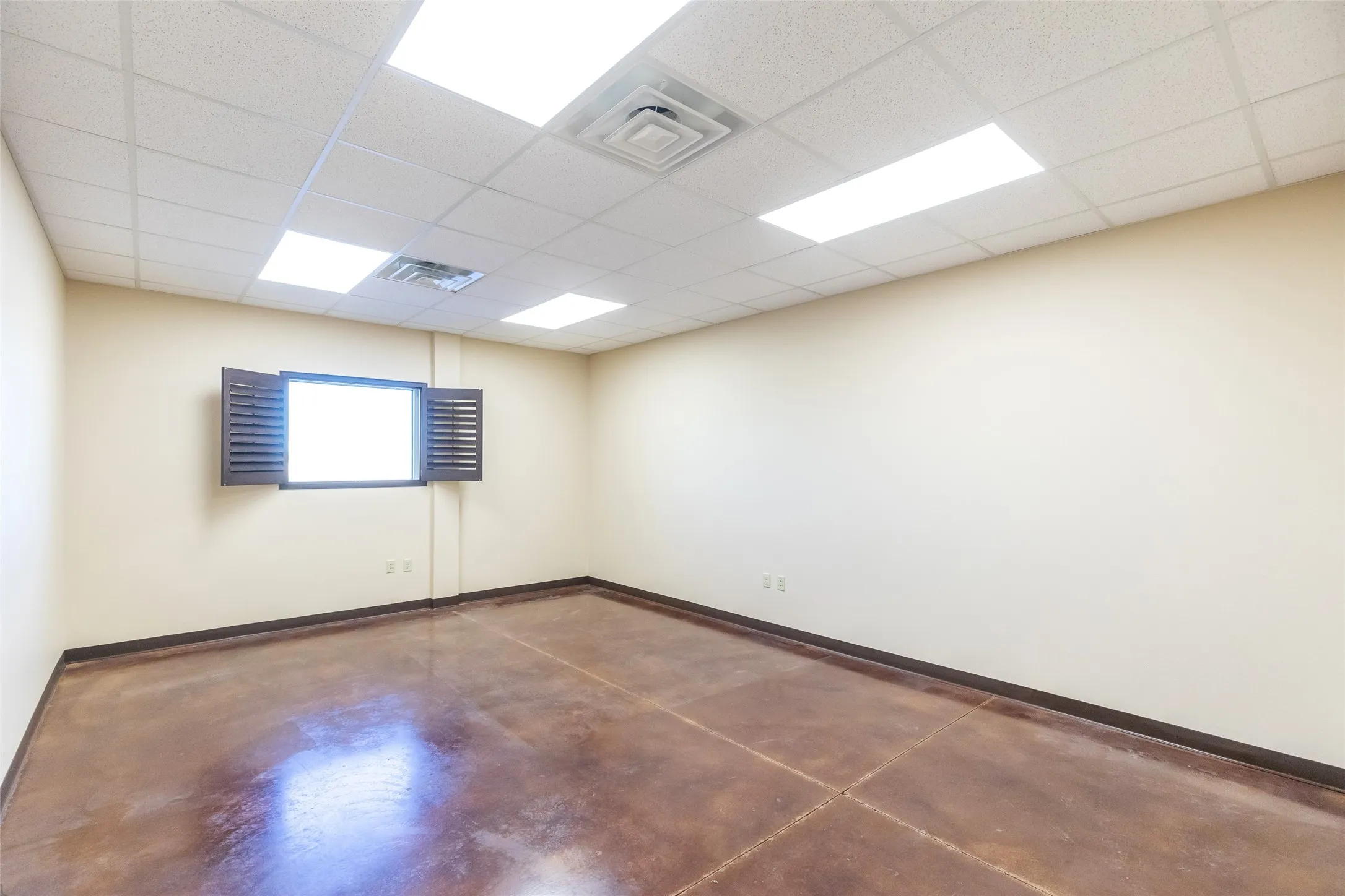 Industrial For Sale in Taylor County , 4517 Derrick Drive, Abilene, Texas 79601, 0, 0, Garage spaces, 0 Sqft, built in 2019, mls#21404904, Real Estate Agent in Abilene, Homes For Sale in Taylor county, Homes For Sale in Abilene, Realtor in Abilene Texas, Real Estate Brokerage Independent Realty Texas, Luminita Cordes Realtor