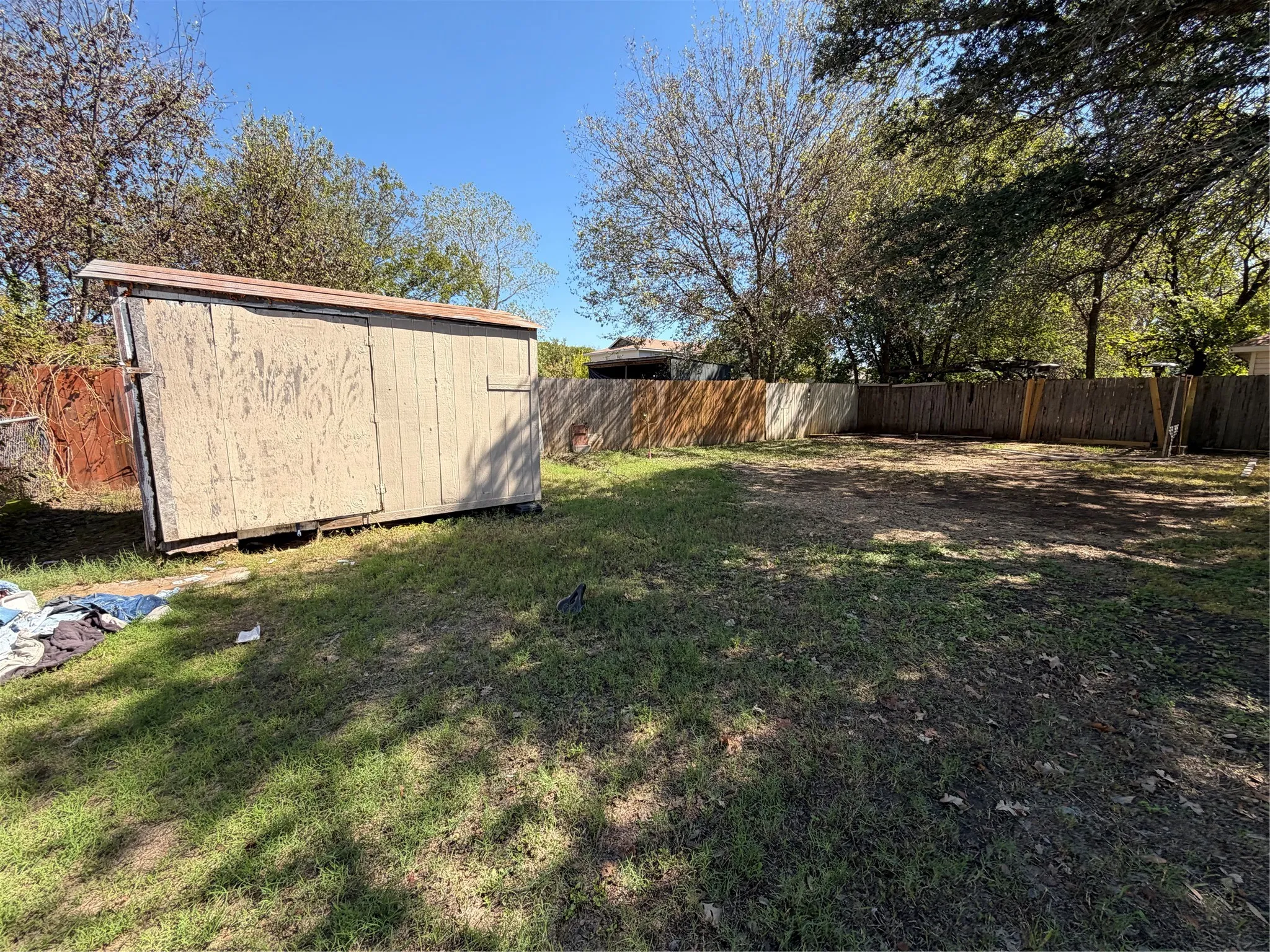 Mobile Home For Sale in Johnson County , 309 Boyd Street, Cleburne, Texas 76031, 4 Bedroom, 2 Bathroom, Garage spaces, 1,152 Sqft, built in 1983, mls#21408258, Real Estate Agent in Cleburne, Homes For Sale in Johnson county, Homes For Sale in Cleburne, Realtor in Cleburne Texas, Real Estate Brokerage Independent Realty Texas, Luminita Cordes Realtor