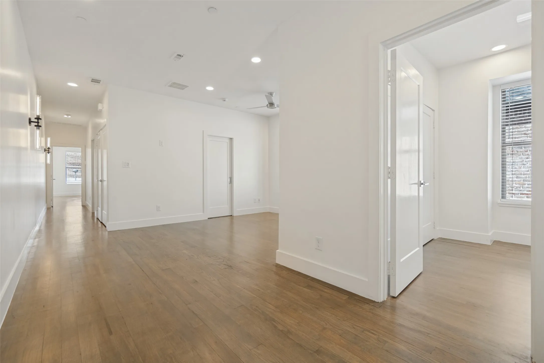 Duplex For Rent in Dallas County , 3430 Asbury Street, University Park, Texas 75205, 4 Bedroom, 5 Bathroom, Garage spaces, 2,547 Sqft, built in 2017, mls#21408325, Real Estate Agent in University Park, Homes For Rent in Dallas county, Homes For Rent in University Park, Realtor in University Park Texas, Real Estate Brokerage Independent Realty Texas, Luminita Cordes Realtor