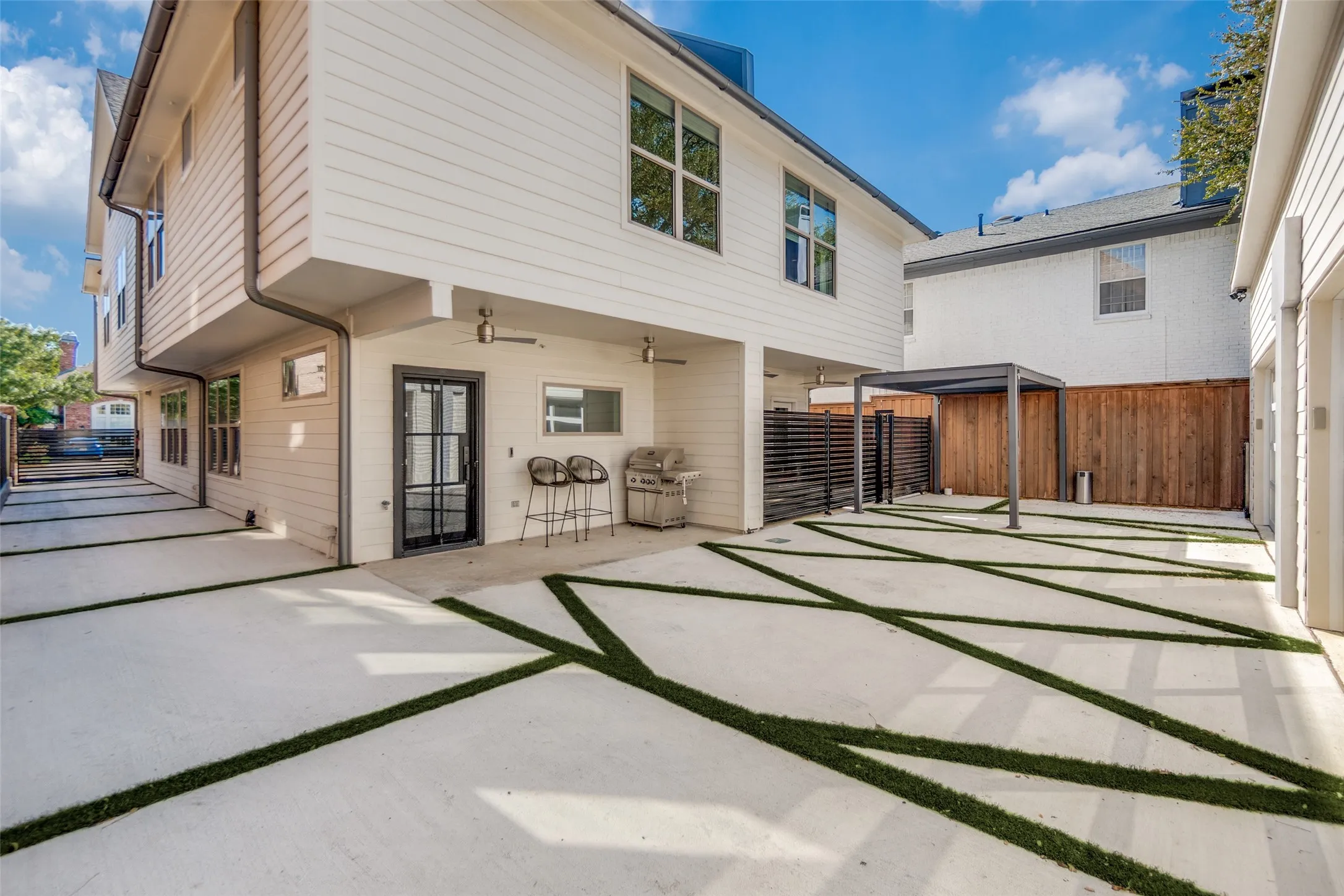Duplex For Rent in Dallas County , 3430 Asbury Street, University Park, Texas 75205, 4 Bedroom, 5 Bathroom, Garage spaces, 2,547 Sqft, built in 2017, mls#21408325, Real Estate Agent in University Park, Homes For Rent in Dallas county, Homes For Rent in University Park, Realtor in University Park Texas, Real Estate Brokerage Independent Realty Texas, Luminita Cordes Realtor