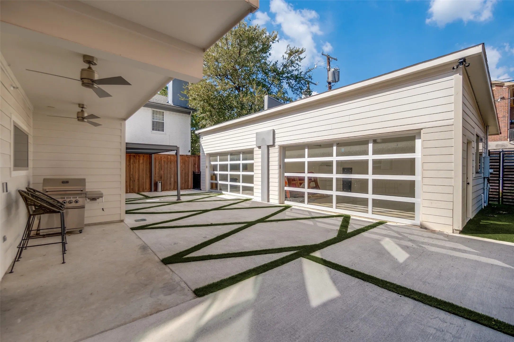 Duplex For Rent in Dallas County , 3430 Asbury Street, University Park, Texas 75205, 4 Bedroom, 5 Bathroom, Garage spaces, 2,547 Sqft, built in 2017, mls#21408325, Real Estate Agent in University Park, Homes For Rent in Dallas county, Homes For Rent in University Park, Realtor in University Park Texas, Real Estate Brokerage Independent Realty Texas, Luminita Cordes Realtor
