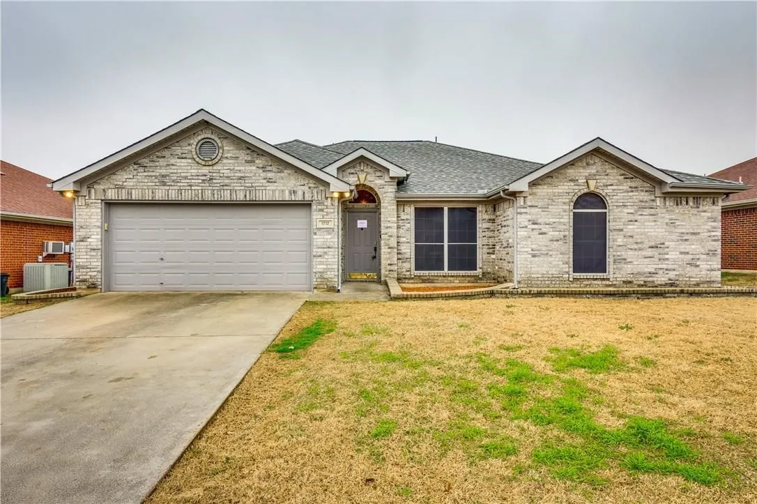 Single Family Residence For Rent in Tarrant County , 1712 Prescott Drive, Mansfield, Texas 76063, 3 Bedroom, 2 Bathroom, 2 Garage spaces, 1,710 Sqft, built in 1998, mls#21408437, Real Estate Agent in Mansfield, Homes For Rent in Tarrant county, Homes For Rent in Mansfield, Realtor in Mansfield Texas, Real Estate Brokerage Independent Realty Texas, Luminita Cordes Realtor