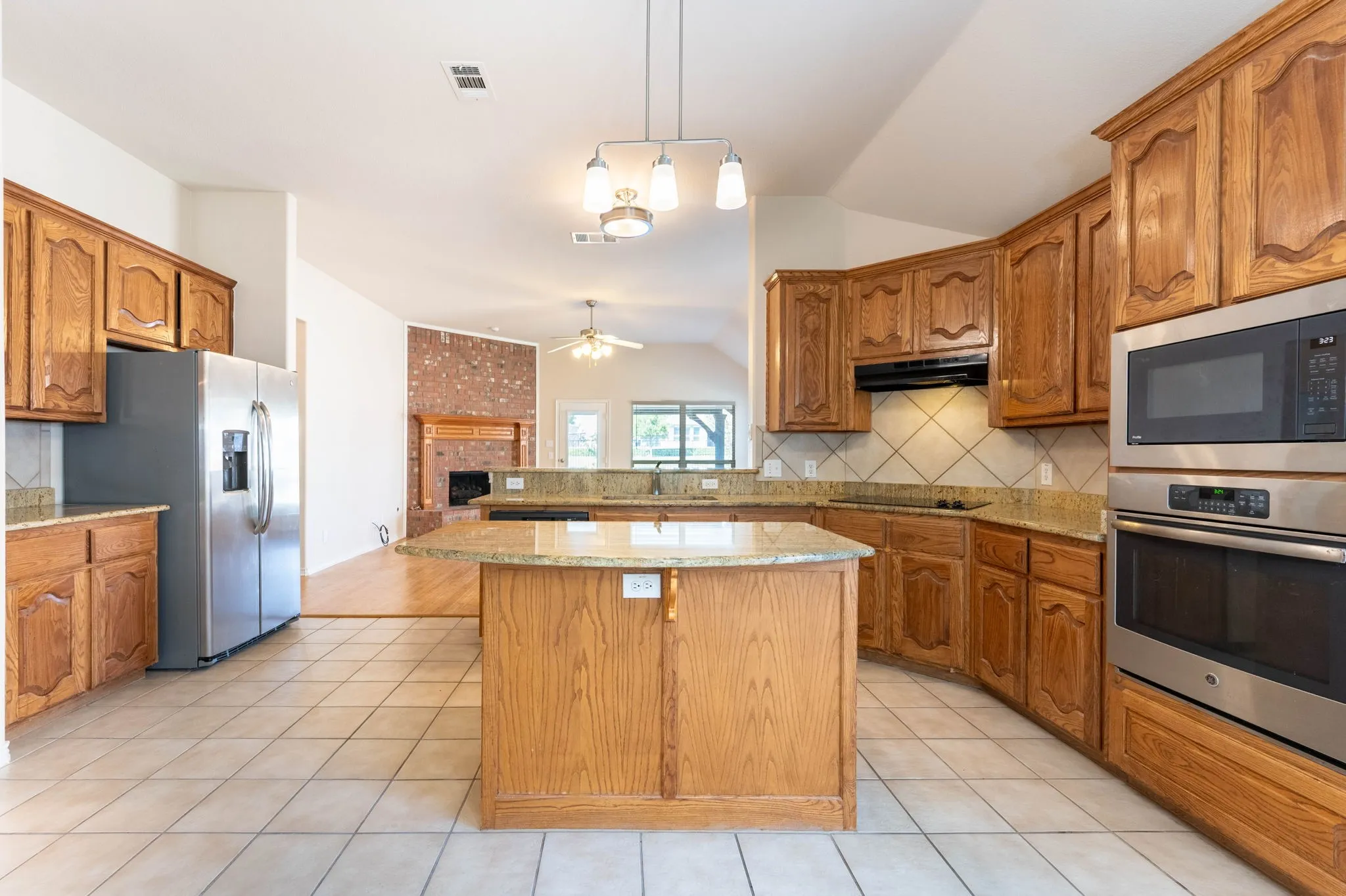 Single Family Residence For Sale in Rockwall County , 520 Covey Trail, Rockwall, Texas 75087, 3 Bedroom, 3 Bathroom, 2 Garage spaces, 2,310 Sqft, built in 2005, mls#21408250, Real Estate Agent in Rockwall, Homes For Sale in Rockwall county, Homes For Sale in Rockwall, Realtor in Rockwall Texas, Real Estate Brokerage Independent Realty Texas, Luminita Cordes Realtor