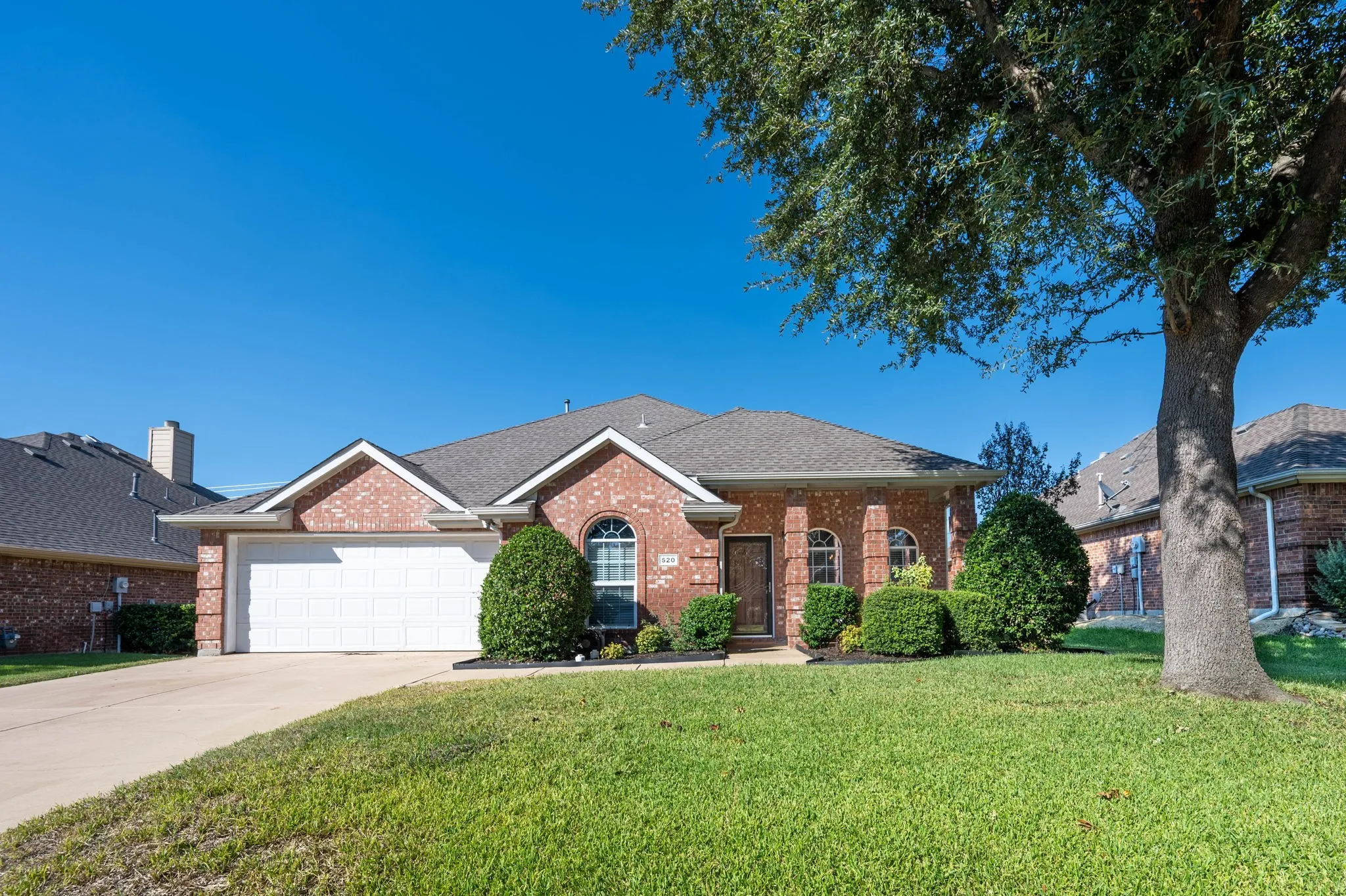 Single Family Residence For Sale in Rockwall County , 520 Covey Trail, Rockwall, Texas 75087, 3 Bedroom, 3 Bathroom, 2 Garage spaces, 2,310 Sqft, built in 2005, mls#21408250, Real Estate Agent in Rockwall, Homes For Sale in Rockwall county, Homes For Sale in Rockwall, Realtor in Rockwall Texas, Real Estate Brokerage Independent Realty Texas, Luminita Cordes Realtor