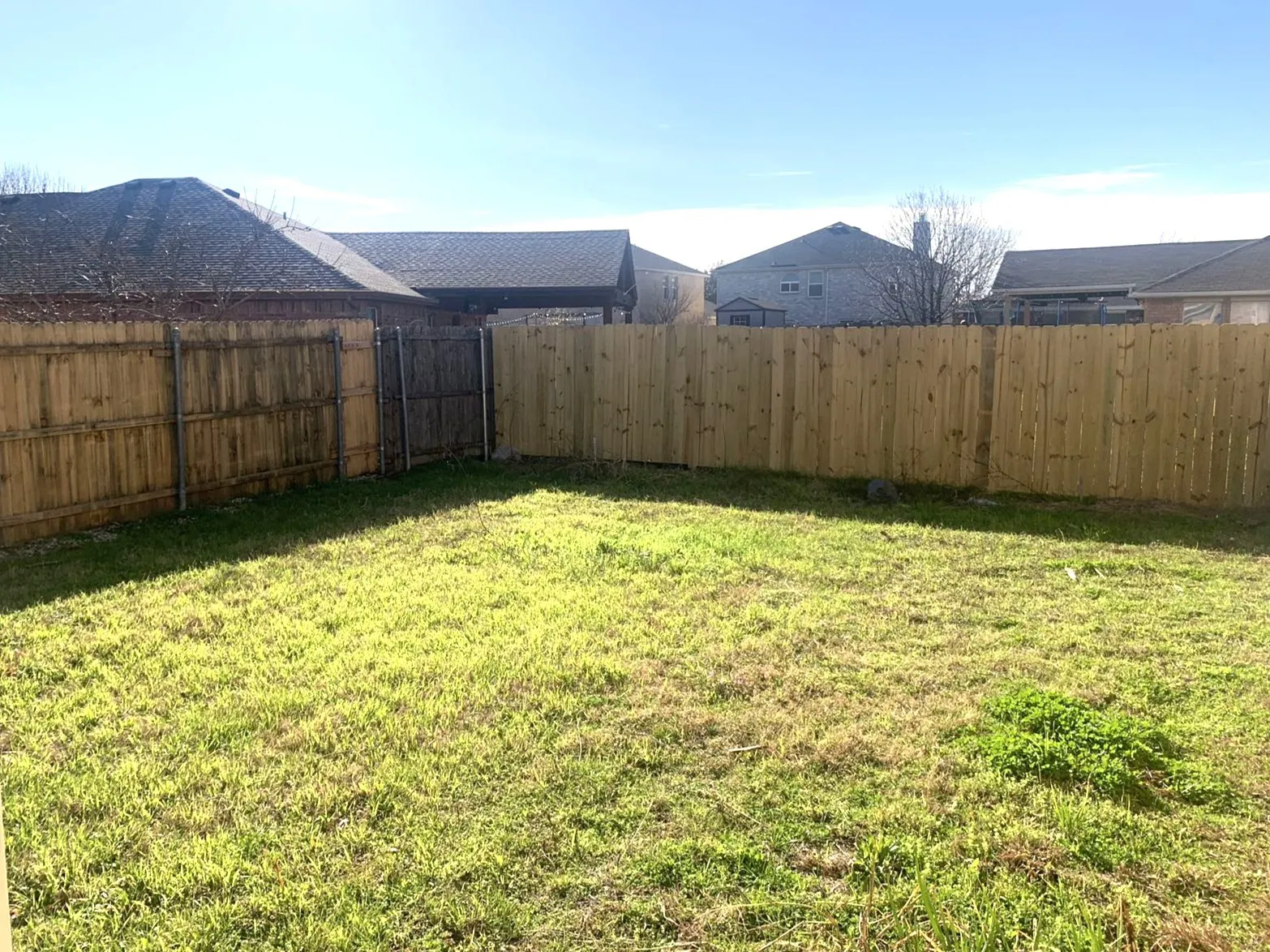 Single Family Residence For Rent in Dallas County , 2011 Limestone Drive, Grand Prairie, Texas 75052, 4 Bedroom, 3 Bathroom, 2 Garage spaces, 2,521 Sqft, built in 2007, mls#21408493, Real Estate Agent in Grand Prairie, Homes For Rent in Dallas county, Homes For Rent in Grand Prairie, Realtor in Grand Prairie Texas, Real Estate Brokerage Independent Realty Texas, Luminita Cordes Realtor
