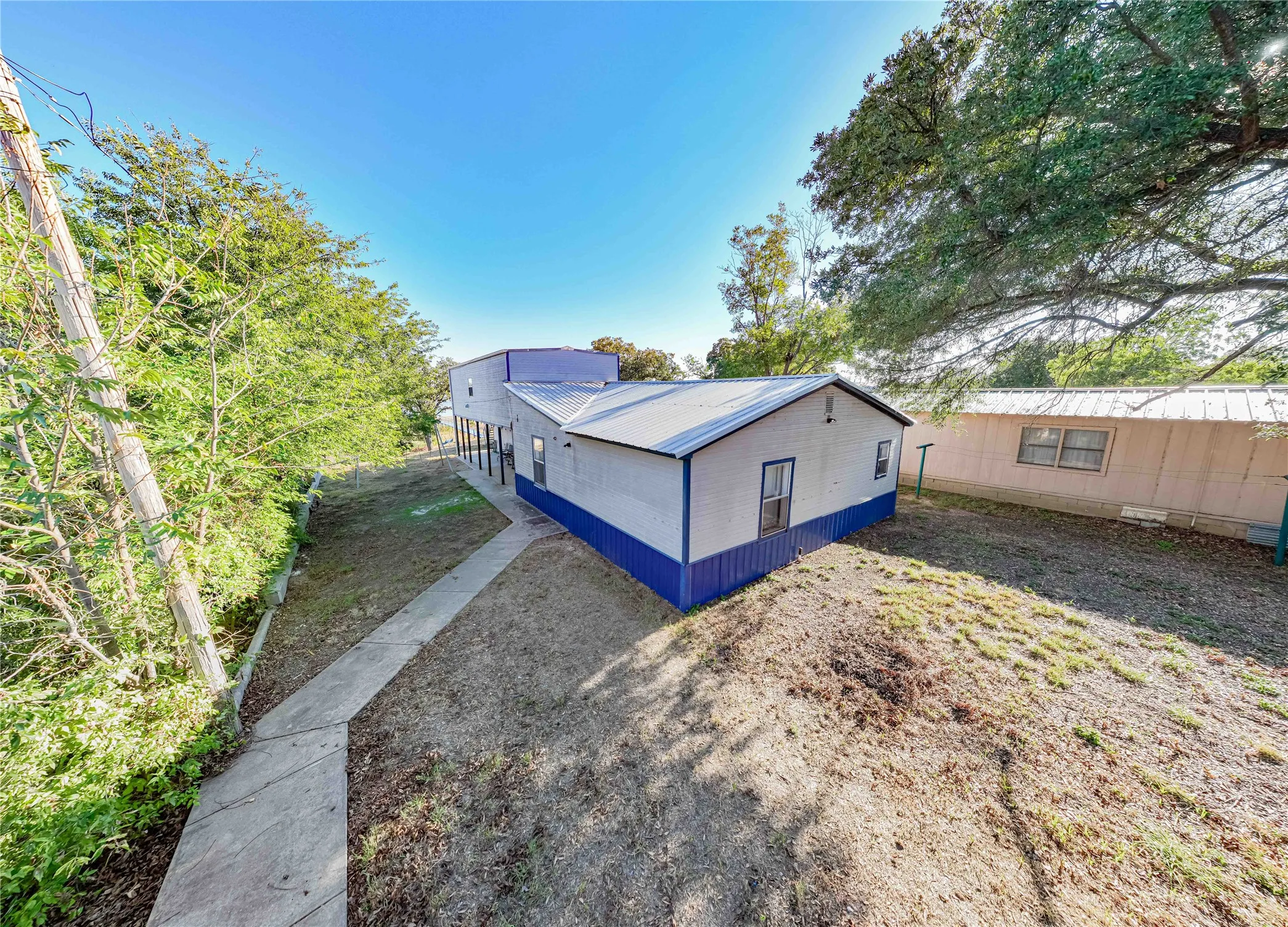 Mobile Home For Sale in Stephens County , 9436 County Road 204, Breckenridge, Texas 76424, 3 Bedroom, 3 Bathroom, 3 Garage spaces, 2,380 Sqft, built in 2022, mls#21405948, Real Estate Agent in Breckenridge, Homes For Sale in Stephens county, Homes For Sale in Breckenridge, Realtor in Breckenridge Texas, Real Estate Brokerage Independent Realty Texas, Luminita Cordes Realtor