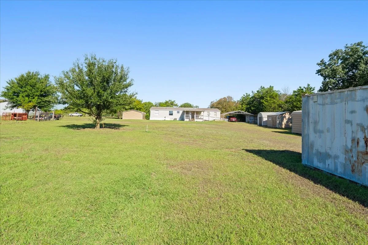 Farm For Sale in Navarro County , 10619 County Road 3080, Purdon, Texas 76679, 4 Bedroom, 2 Bathroom, Garage spaces, 1,848 Sqft, built in 2003, mls#21399501, Real Estate Agent in Purdon, Homes For Sale in Navarro county, Homes For Sale in Purdon, Realtor in Purdon Texas, Real Estate Brokerage Independent Realty Texas, Luminita Cordes Realtor