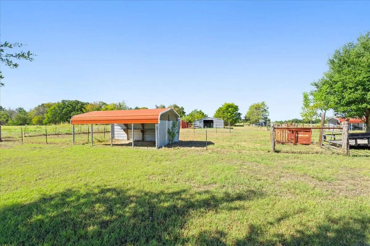 Farm For Sale in Navarro County , 10619 County Road 3080, Purdon, Texas 76679, 4 Bedroom, 2 Bathroom, Garage spaces, 1,848 Sqft, built in 2003, mls#21399501, Real Estate Agent in Purdon, Homes For Sale in Navarro county, Homes For Sale in Purdon, Realtor in Purdon Texas, Real Estate Brokerage Independent Realty Texas, Luminita Cordes Realtor