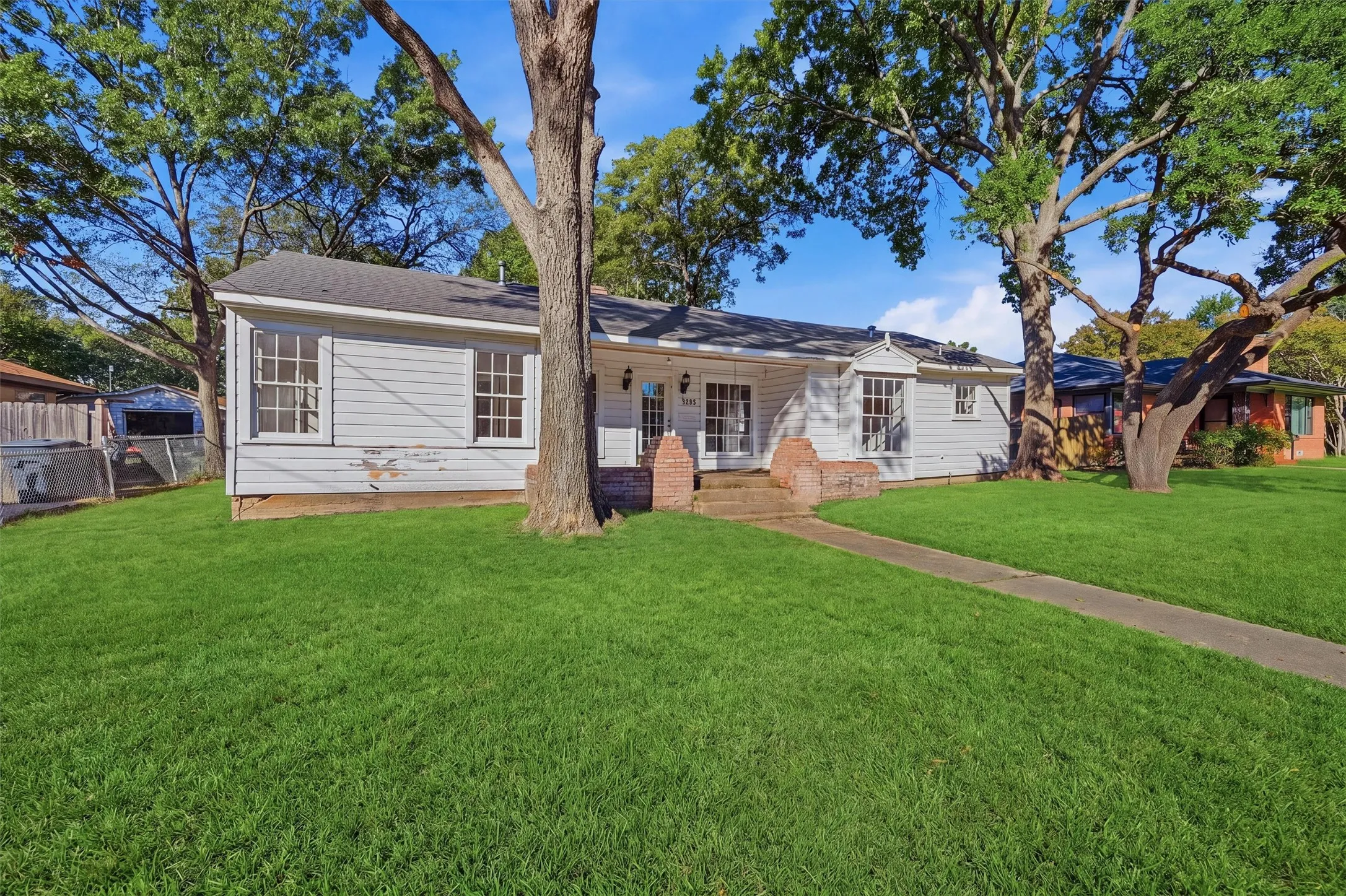 Single Family Residence For Sale