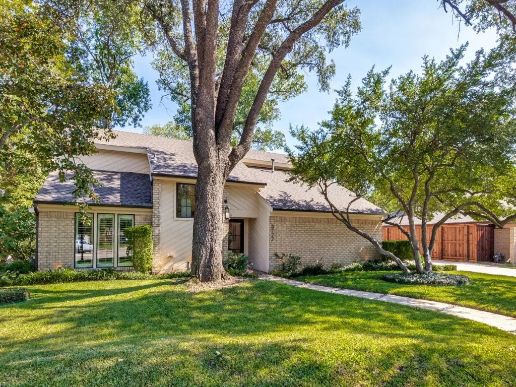 Single Family Residence For Sale