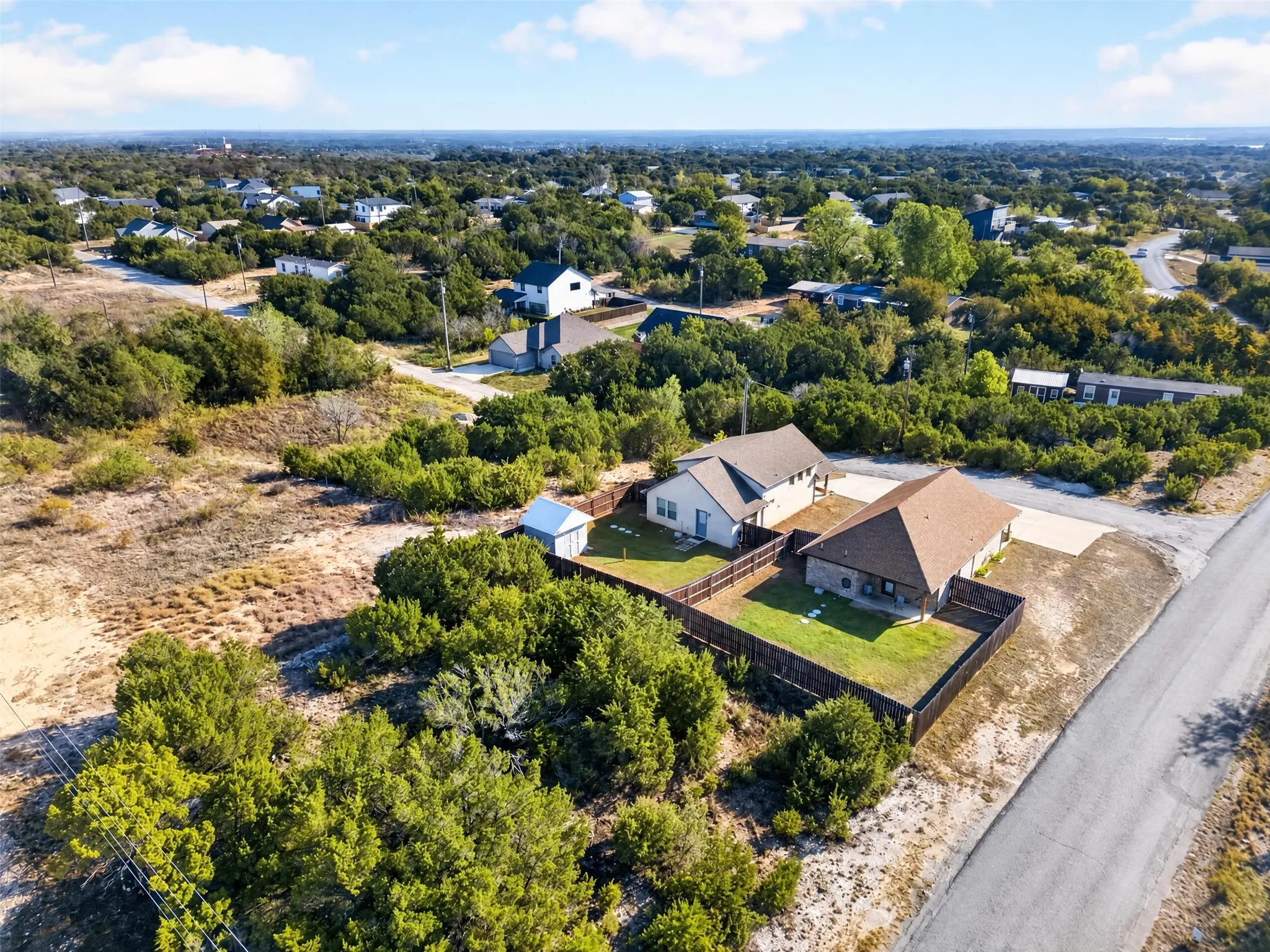Single Family Residence For Sale in Hood County , 2316 Woodview Trail, Granbury, Texas 76048, 2 Bedroom, 1 Bathroom, Garage spaces, 999 Sqft, built in 2020, mls#21405094, Real Estate Agent in Granbury, Homes For Sale in Hood county, Homes For Sale in Granbury, Realtor in Granbury Texas, Real Estate Brokerage Independent Realty Texas, Luminita Cordes Realtor