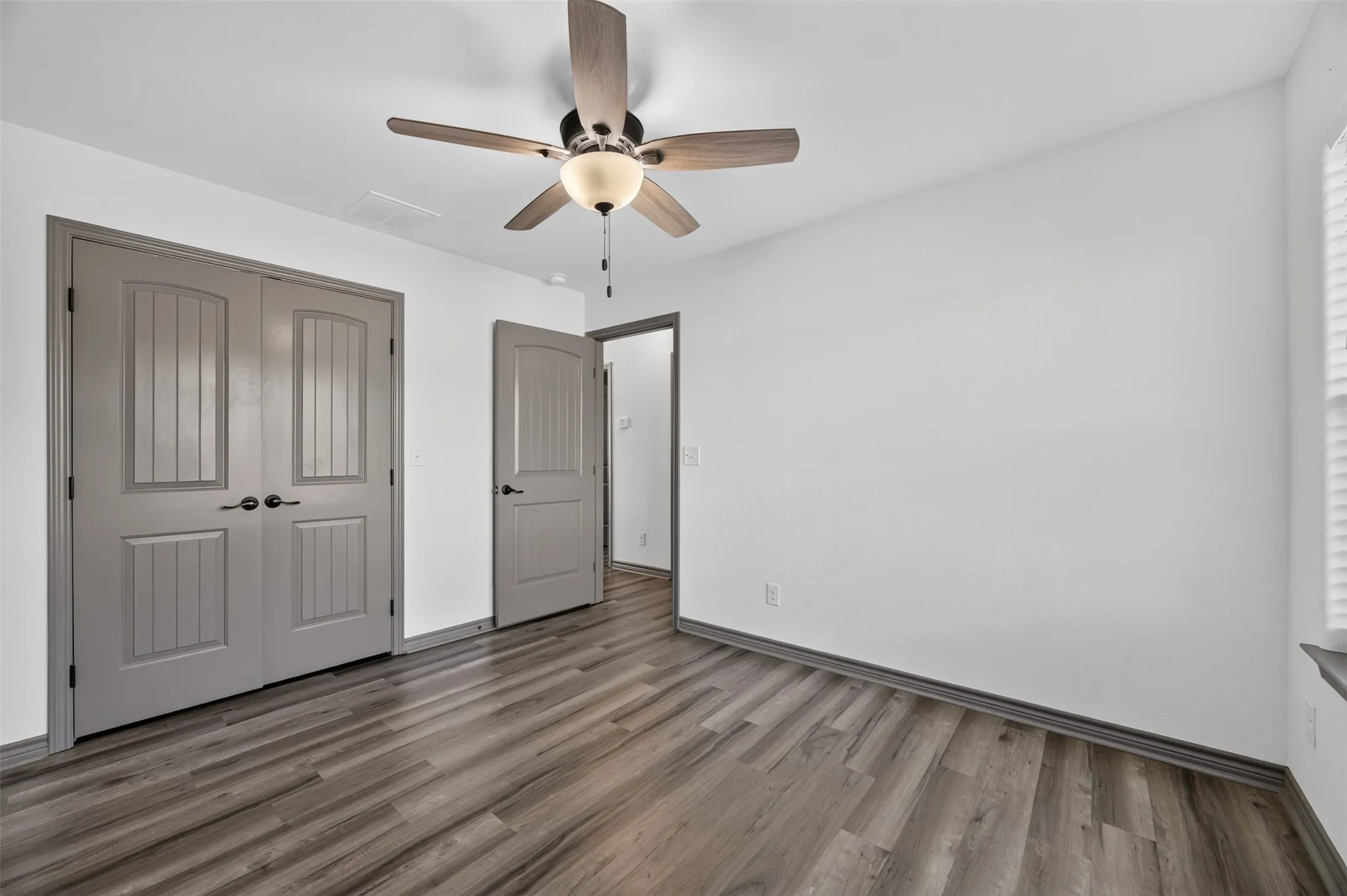 Single Family Residence For Sale in Hood County , 2316 Woodview Trail, Granbury, Texas 76048, 2 Bedroom, 1 Bathroom, Garage spaces, 999 Sqft, built in 2020, mls#21405094, Real Estate Agent in Granbury, Homes For Sale in Hood county, Homes For Sale in Granbury, Realtor in Granbury Texas, Real Estate Brokerage Independent Realty Texas, Luminita Cordes Realtor
