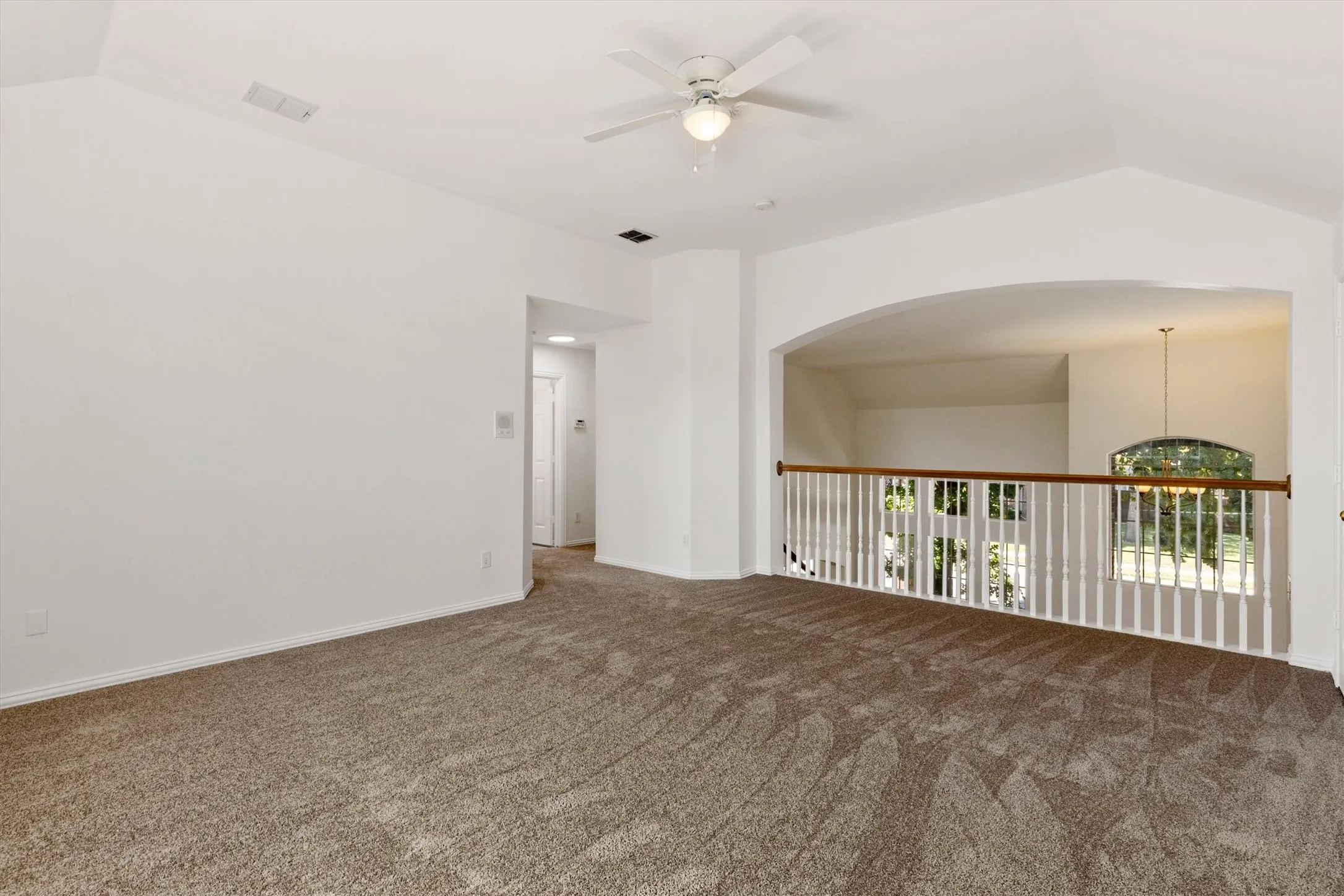 Single Family Residence For Sale in Collin County , 1422 Suzanne Drive, Allen, Texas 75002, 4 Bedroom, 3 Bathroom, 2 Garage spaces, 2,609 Sqft, built in 1998, mls#21404973, Real Estate Agent in Allen, Homes For Sale in Collin county, Homes For Sale in Allen, Realtor in Allen Texas, Real Estate Brokerage Independent Realty Texas, Luminita Cordes Realtor