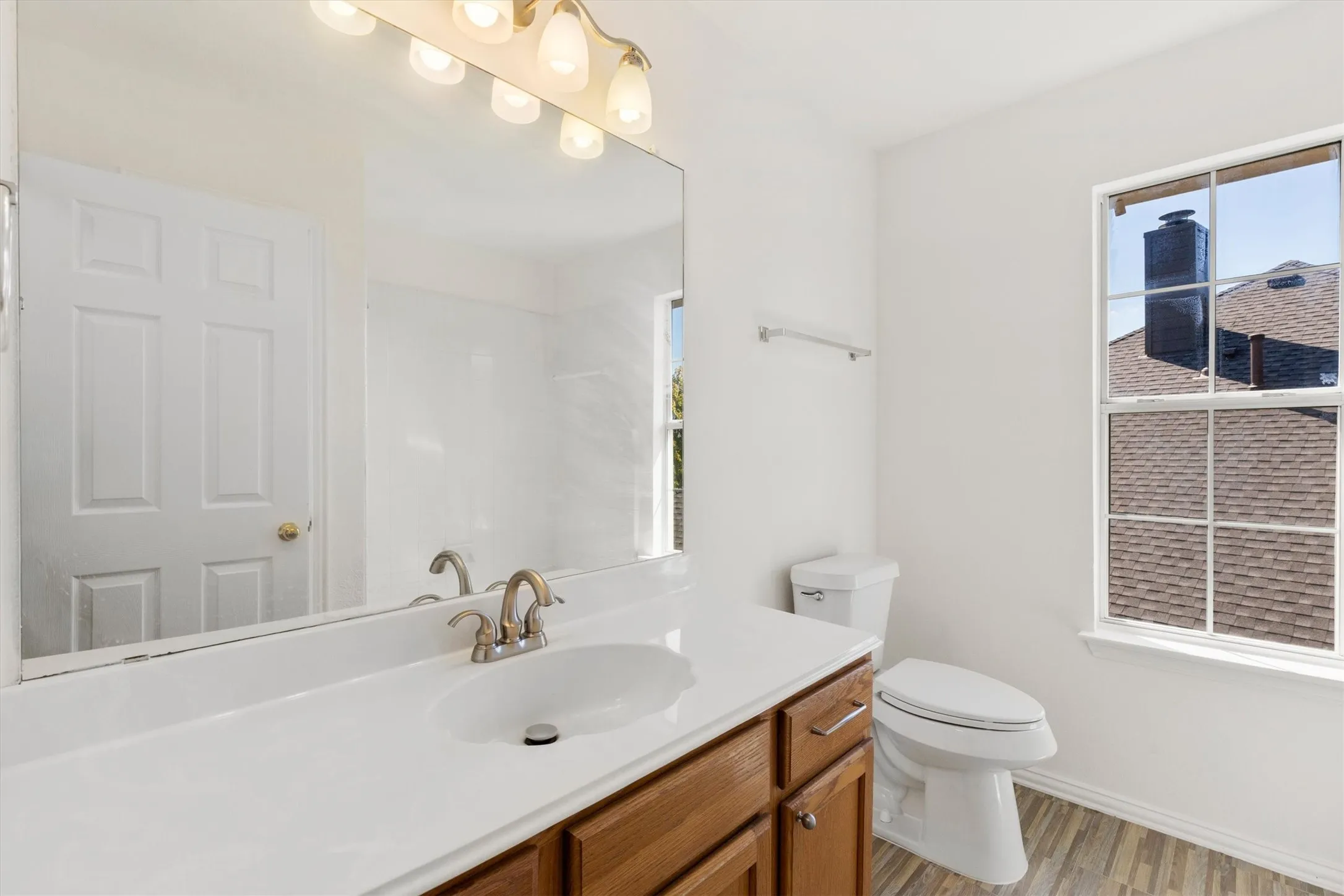 Single Family Residence For Sale in Collin County , 1422 Suzanne Drive, Allen, Texas 75002, 4 Bedroom, 3 Bathroom, 2 Garage spaces, 2,609 Sqft, built in 1998, mls#21404973, Real Estate Agent in Allen, Homes For Sale in Collin county, Homes For Sale in Allen, Realtor in Allen Texas, Real Estate Brokerage Independent Realty Texas, Luminita Cordes Realtor