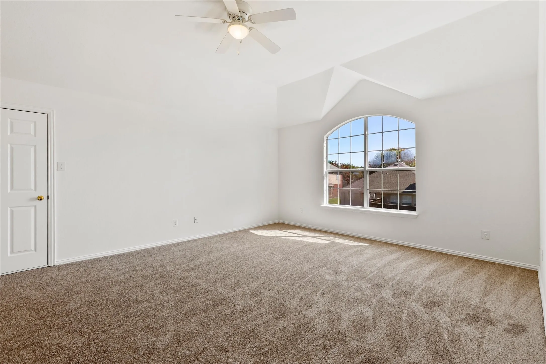 Single Family Residence For Sale in Collin County , 1422 Suzanne Drive, Allen, Texas 75002, 4 Bedroom, 3 Bathroom, 2 Garage spaces, 2,609 Sqft, built in 1998, mls#21404973, Real Estate Agent in Allen, Homes For Sale in Collin county, Homes For Sale in Allen, Realtor in Allen Texas, Real Estate Brokerage Independent Realty Texas, Luminita Cordes Realtor
