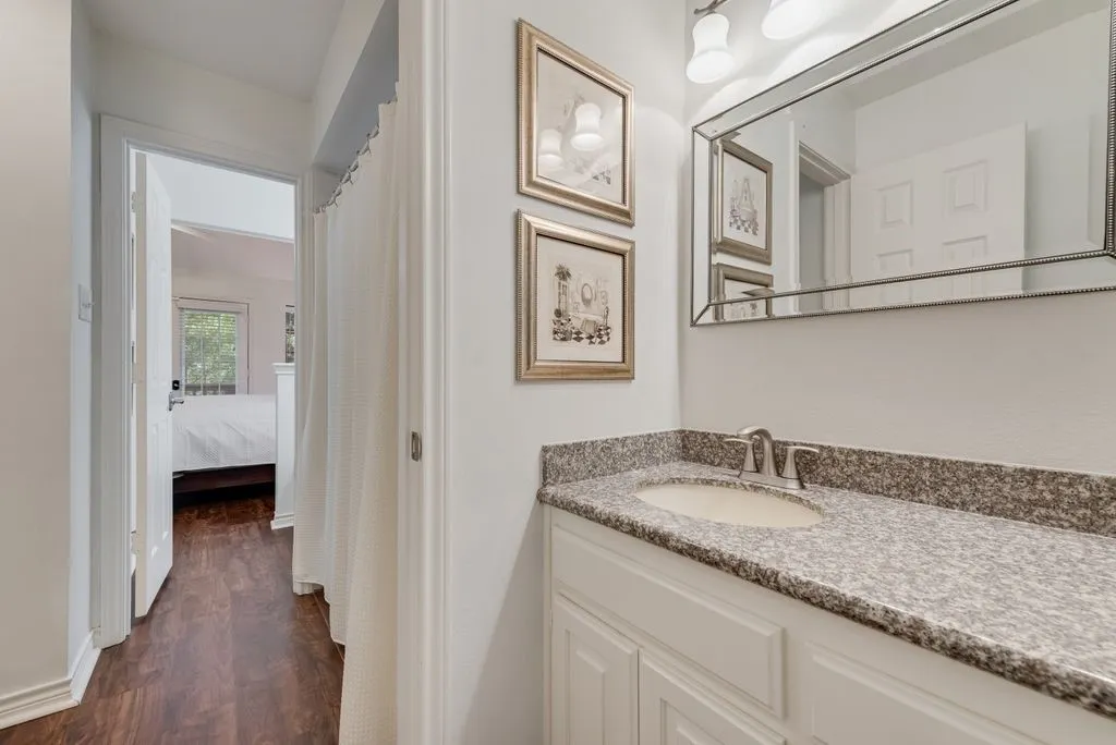 Upstairs Jack and Jill bathroom.