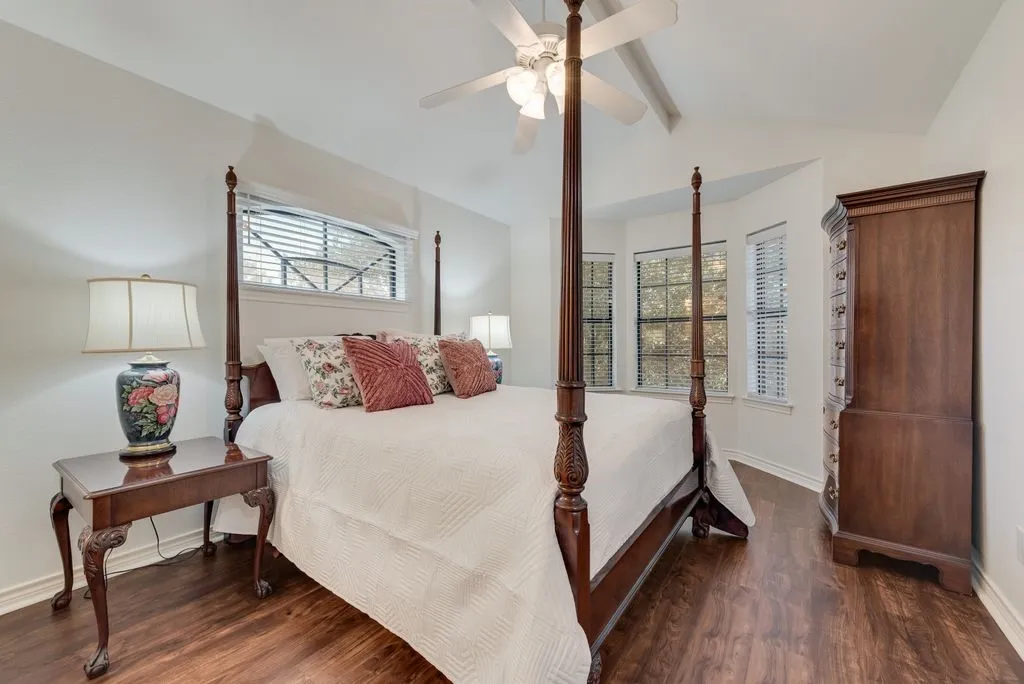 3rd bedroom upstairs