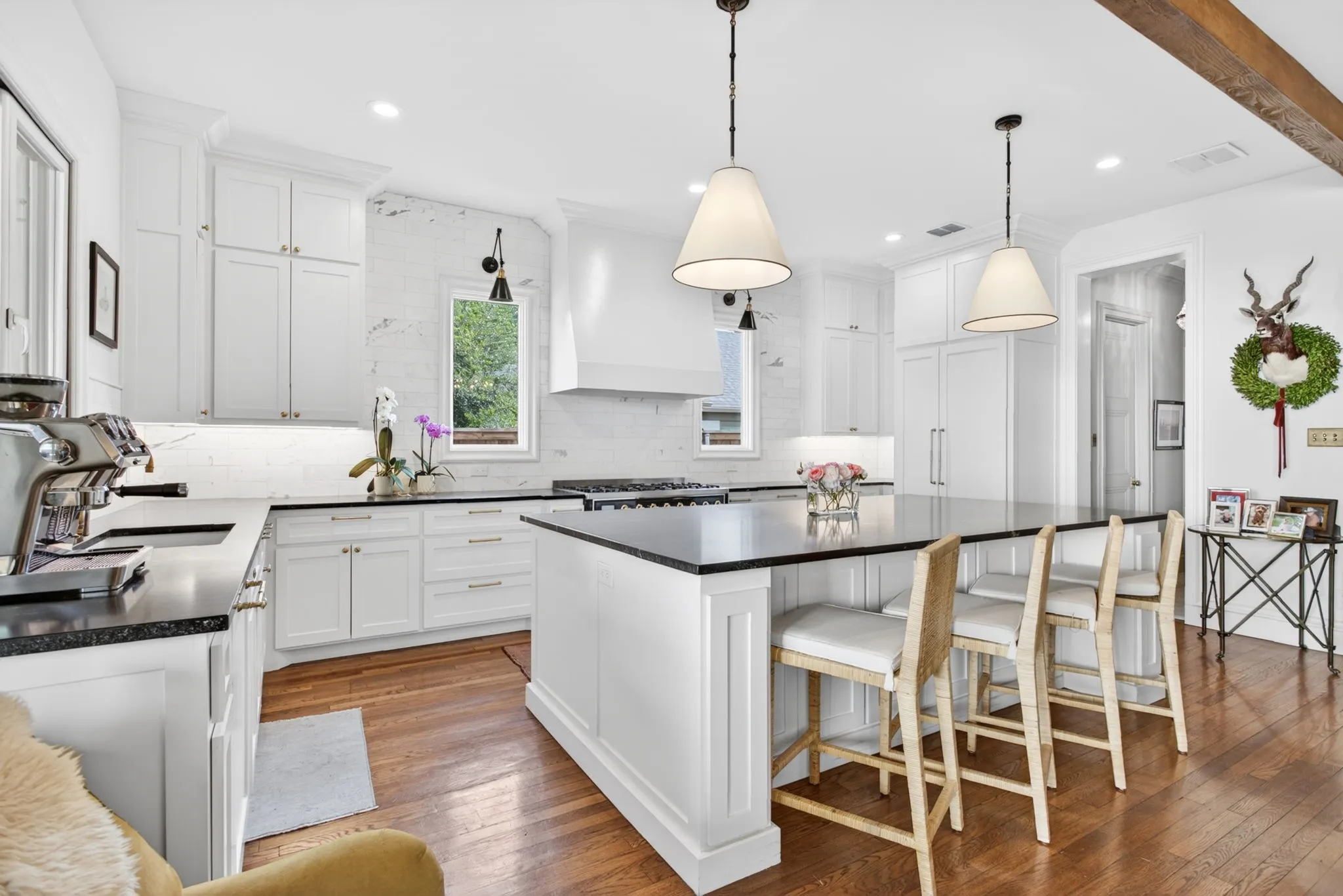 Single Family Residence For Rent in Tarrant County , 2508 Shirley Avenue, Fort Worth, Texas 76109, 5 Bedroom, 4 Bathroom, 2 Garage spaces, 3,630 Sqft, built in 2021, mls#21407643, Real Estate Agent in Fort Worth, Homes For Rent in Tarrant county, Homes For Rent in Fort Worth, Realtor in Fort Worth Texas, Real Estate Brokerage Independent Realty Texas, Luminita Cordes Realtor