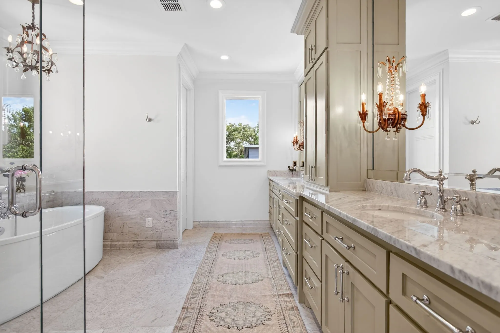 Single Family Residence For Rent in Tarrant County , 2508 Shirley Avenue, Fort Worth, Texas 76109, 5 Bedroom, 4 Bathroom, 2 Garage spaces, 3,630 Sqft, built in 2021, mls#21407643, Real Estate Agent in Fort Worth, Homes For Rent in Tarrant county, Homes For Rent in Fort Worth, Realtor in Fort Worth Texas, Real Estate Brokerage Independent Realty Texas, Luminita Cordes Realtor