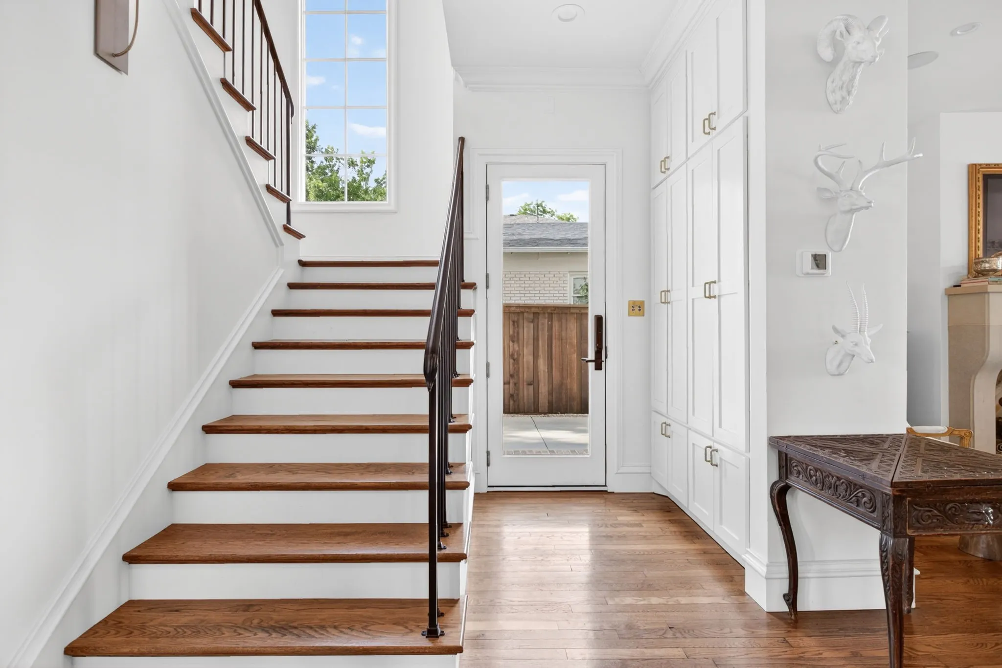 Single Family Residence For Rent in Tarrant County , 2508 Shirley Avenue, Fort Worth, Texas 76109, 5 Bedroom, 4 Bathroom, 2 Garage spaces, 3,630 Sqft, built in 2021, mls#21407643, Real Estate Agent in Fort Worth, Homes For Rent in Tarrant county, Homes For Rent in Fort Worth, Realtor in Fort Worth Texas, Real Estate Brokerage Independent Realty Texas, Luminita Cordes Realtor