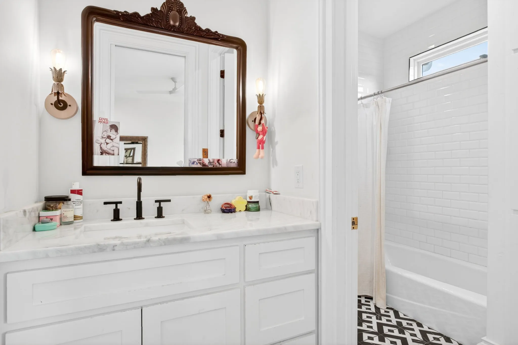 Single Family Residence For Rent in Tarrant County , 2508 Shirley Avenue, Fort Worth, Texas 76109, 5 Bedroom, 4 Bathroom, 2 Garage spaces, 3,630 Sqft, built in 2021, mls#21407643, Real Estate Agent in Fort Worth, Homes For Rent in Tarrant county, Homes For Rent in Fort Worth, Realtor in Fort Worth Texas, Real Estate Brokerage Independent Realty Texas, Luminita Cordes Realtor
