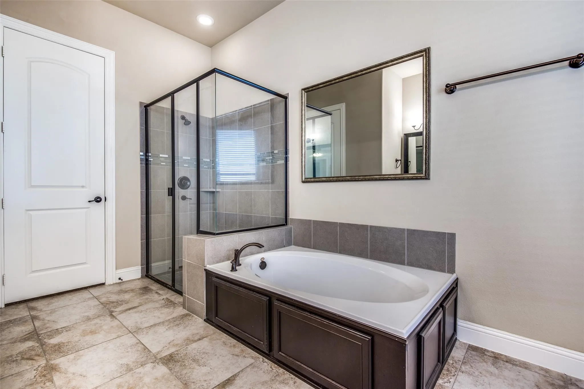 Single Family Residence For Rent in Denton County , 511 Kimblewick Drive, Frisco, Texas 75036, 3 Bedroom, 2 Bathroom, 2 Garage spaces, 1,637 Sqft, built in 2016, mls#21408507, Real Estate Agent in Frisco, Homes For Rent in Denton county, Homes For Rent in Frisco, Realtor in Frisco Texas, Real Estate Brokerage Independent Realty Texas, Luminita Cordes Realtor