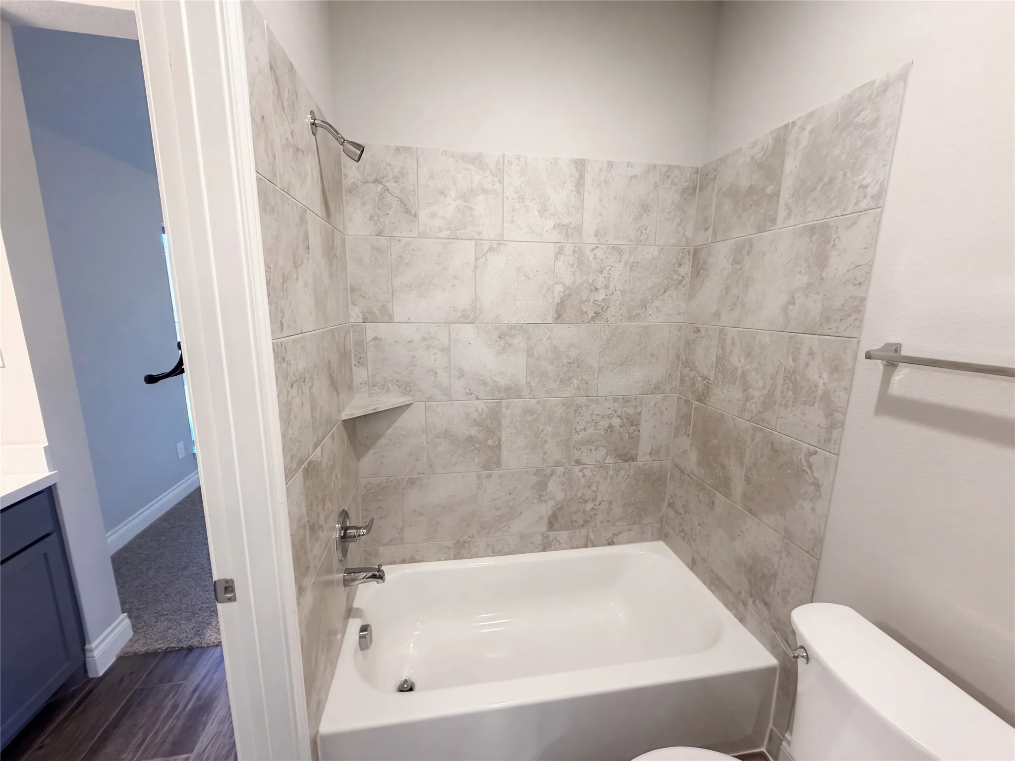Single Family Residence For Sale in Denton County , 4201 Inverness Way, Denton, Texas 76210, 3 Bedroom, 4 Bathroom, 3 Garage spaces, 2,985 Sqft, built in 2020, mls#21406659, Real Estate Agent in Denton, Homes For Sale in Denton county, Homes For Sale in Denton, Realtor in Denton Texas, Real Estate Brokerage Independent Realty Texas, Luminita Cordes Realtor