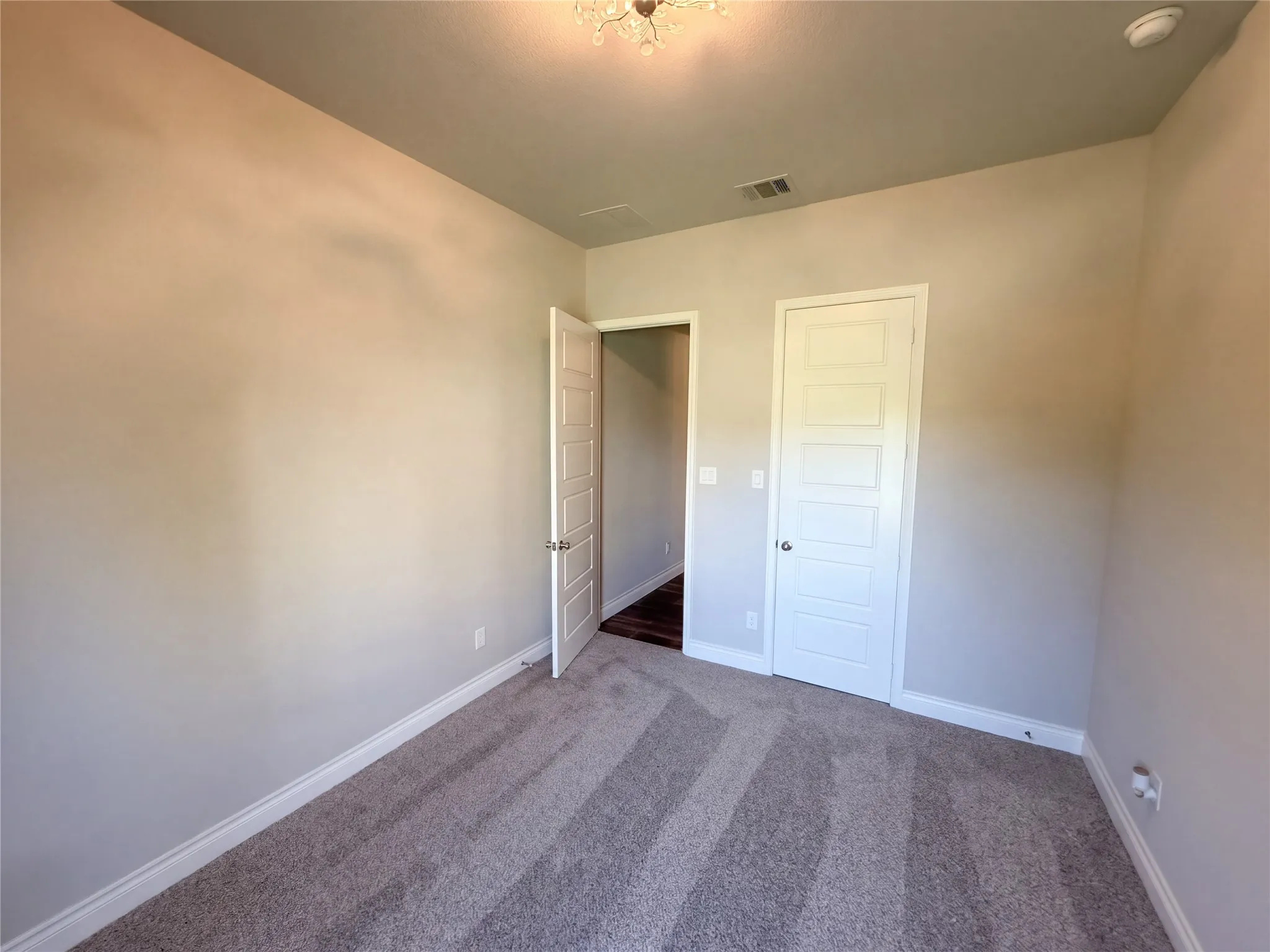 Single Family Residence For Sale in Denton County , 4201 Inverness Way, Denton, Texas 76210, 3 Bedroom, 4 Bathroom, 3 Garage spaces, 2,985 Sqft, built in 2020, mls#21406659, Real Estate Agent in Denton, Homes For Sale in Denton county, Homes For Sale in Denton, Realtor in Denton Texas, Real Estate Brokerage Independent Realty Texas, Luminita Cordes Realtor